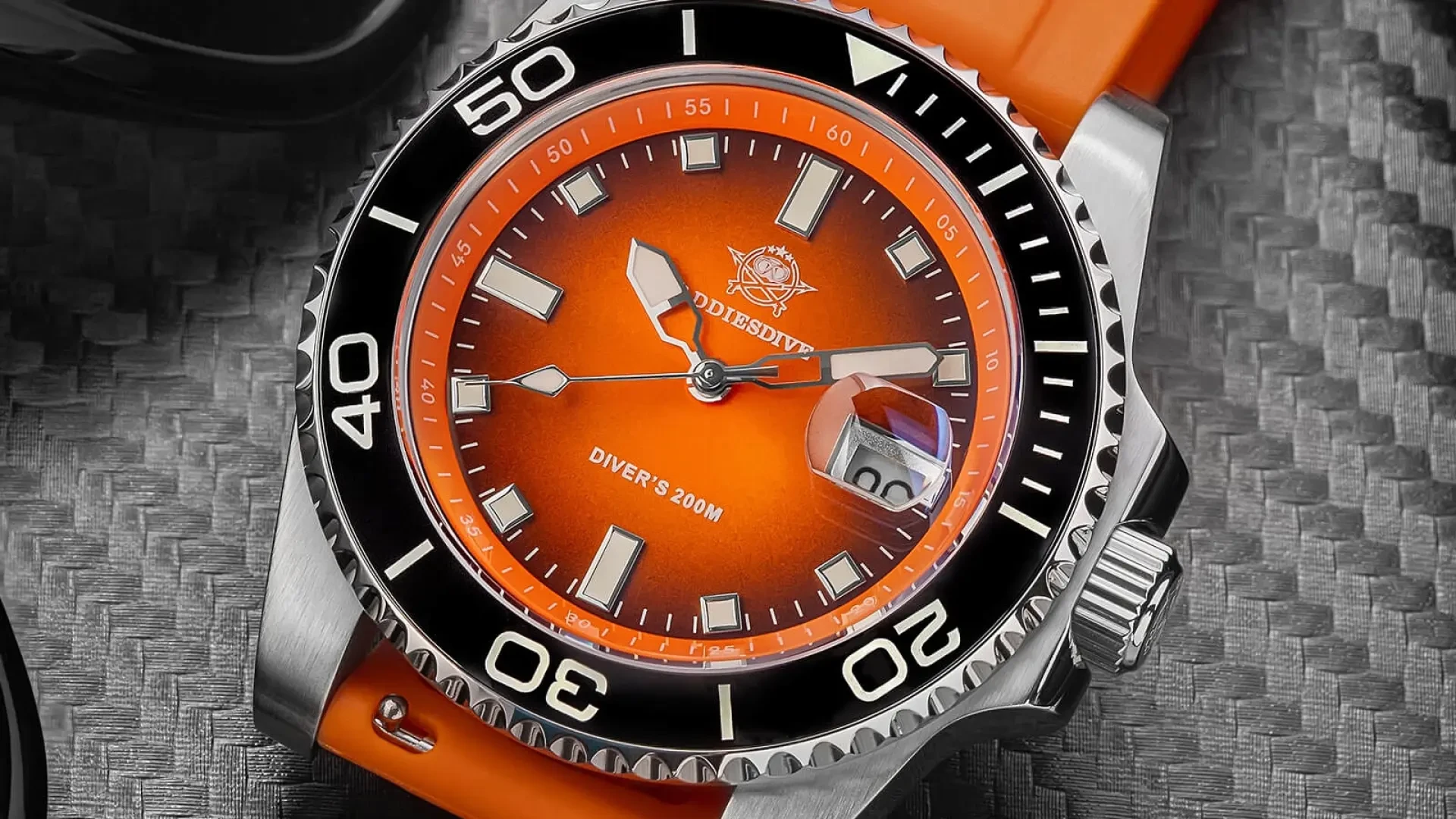 No es el Seiko SKX, pero se parece: un homenaje a un gran reloj a precio casi de risa