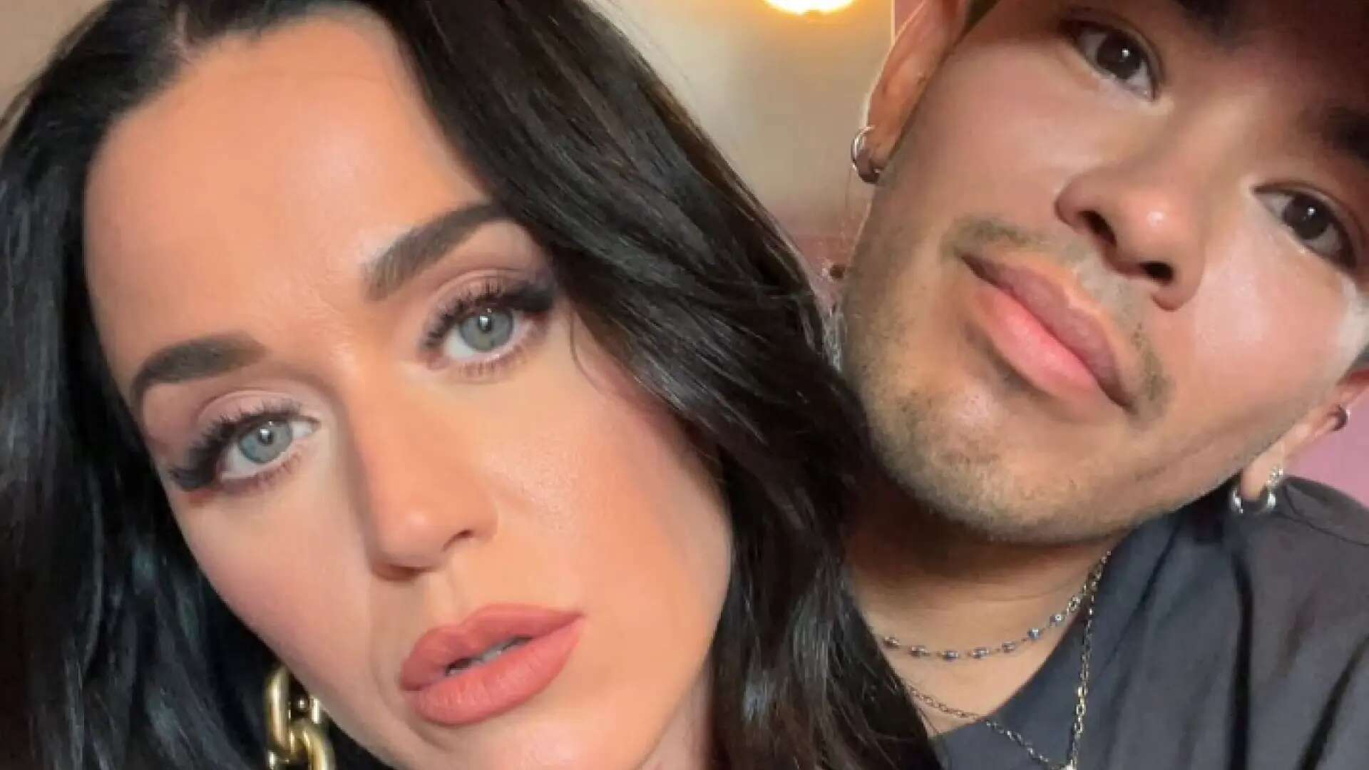 Katy Perry y su emotivo adiós a su peluquero, Jesús Guerrero: 