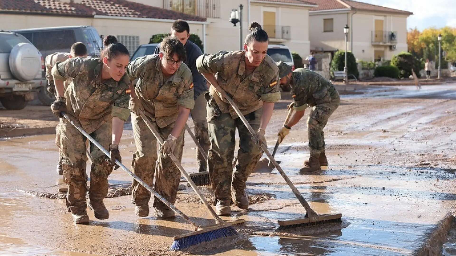 Militares desplegados por la DANA denuncian sus malas condiciones y piden igualdad respecto al resto de cuerpos