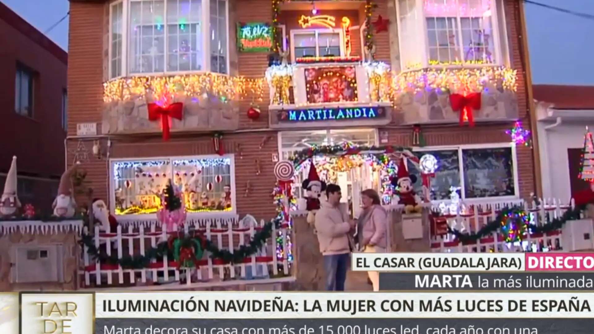 Así es la casa con más luces de Navidad de España: más de 15.000 bombillas LED y una decoración inspirada en 'La Cenicienta'