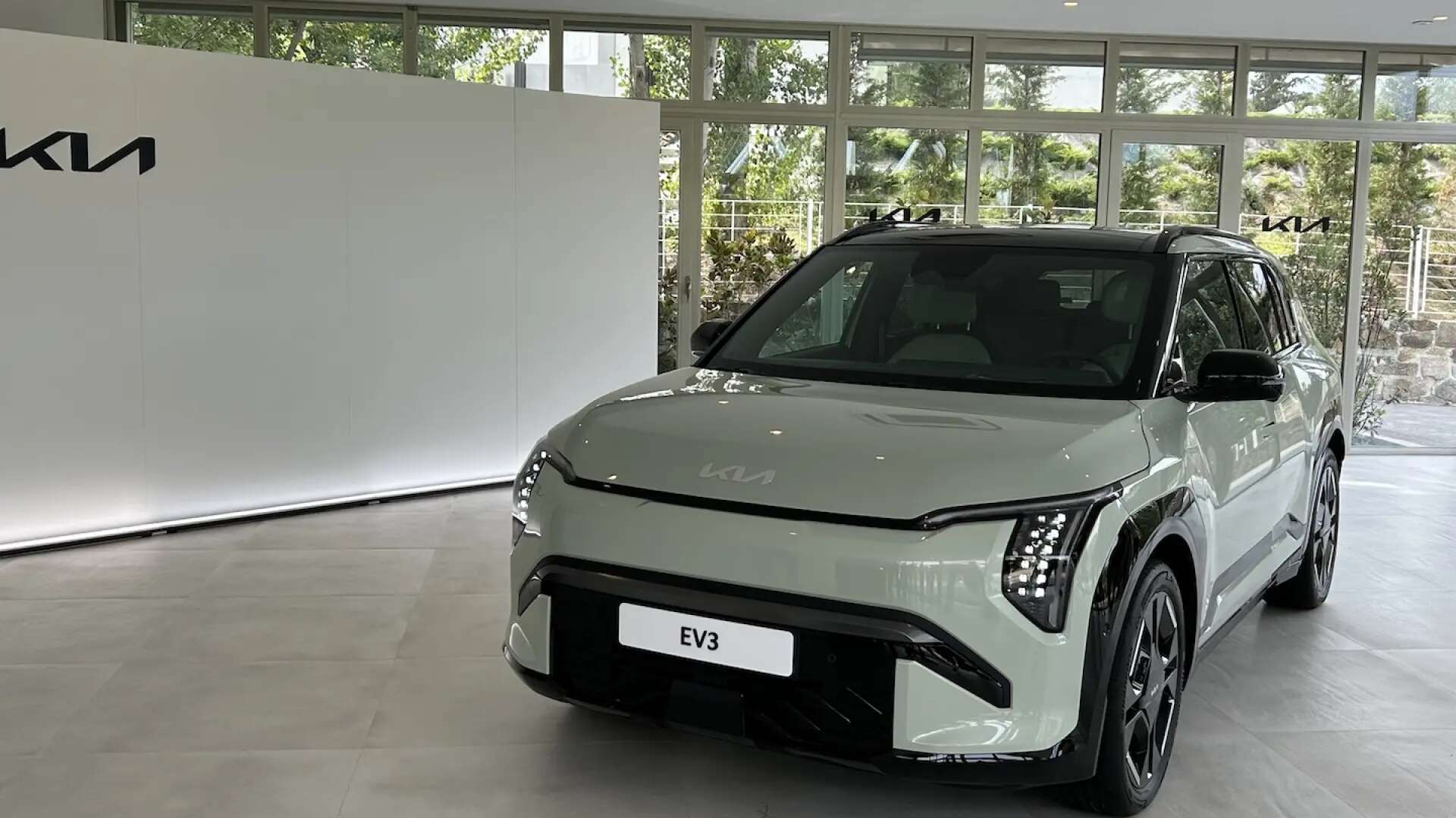 Diferente, tecnológico y muy equipado, así es el nuevo Kia EV3 eléctrico