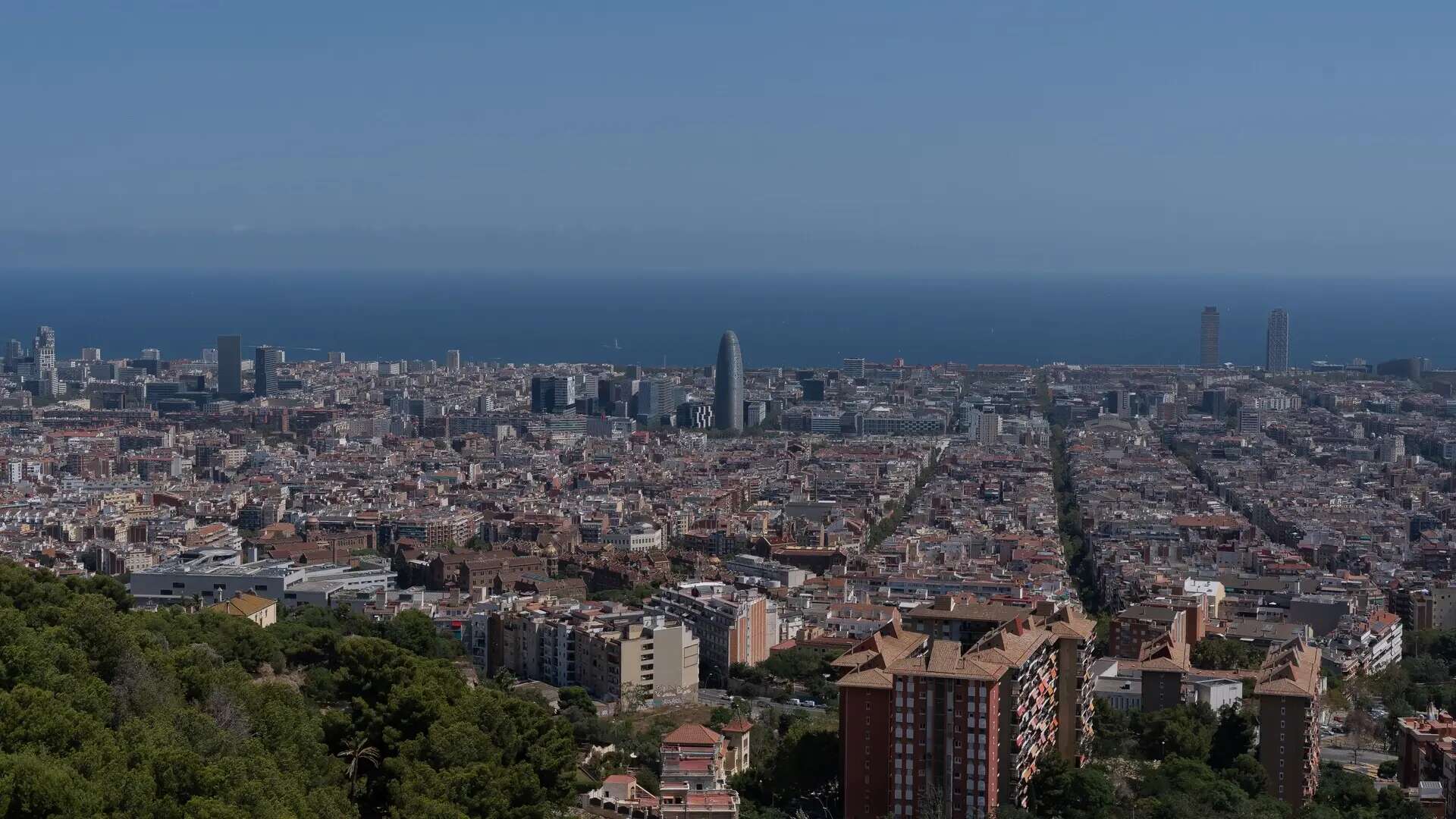 El Ayuntamiento de Barcelona y el Govern de la Generalitat abren la convocatoria para redactar y construir 600 pisos sociales