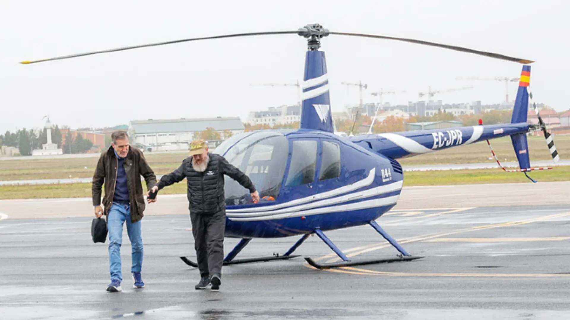 Pilotar helicópteros, un oficio demandado, pero con una barrera de entrada: 