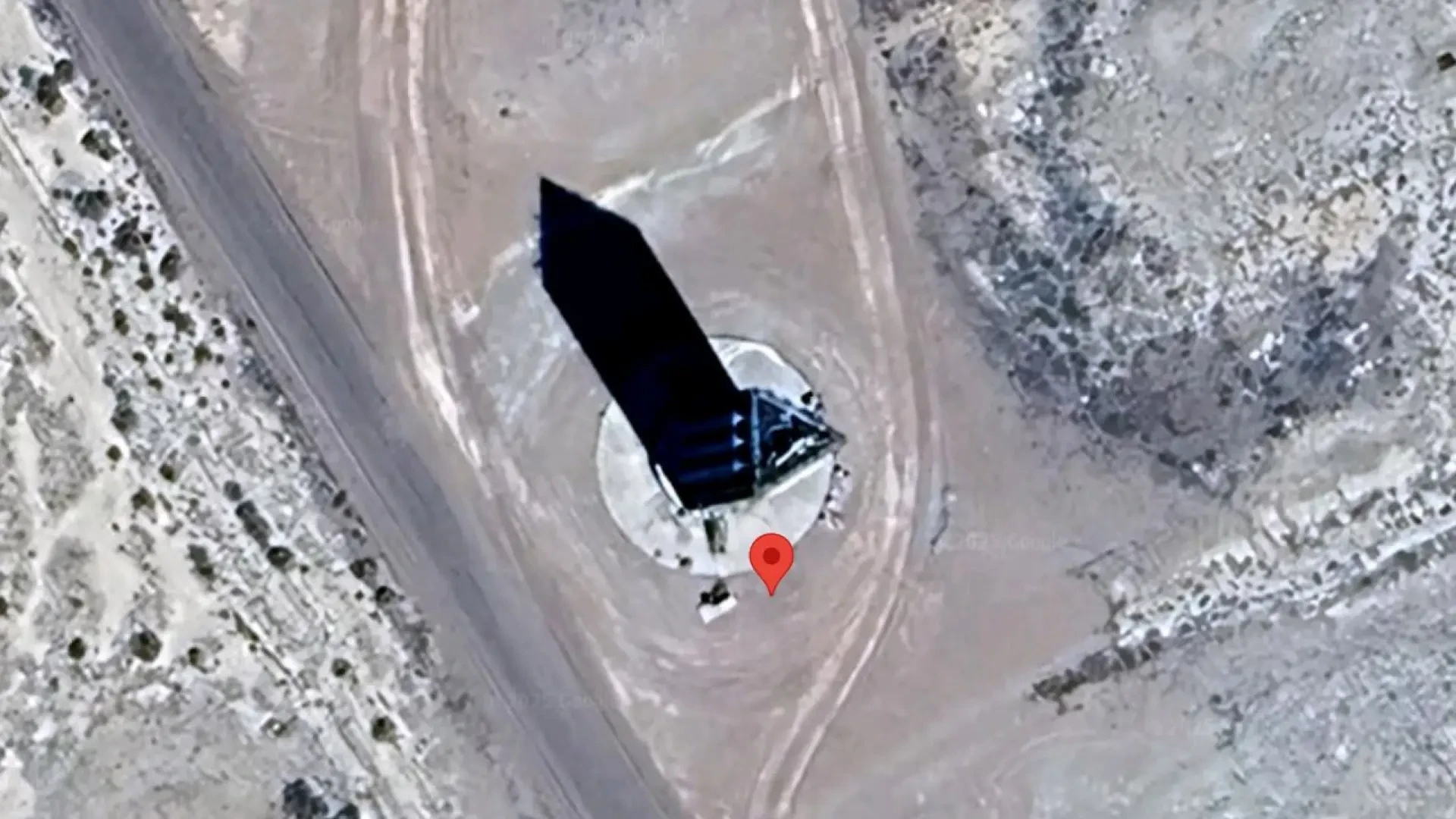 La torre triangular del Área 51 que se ve en Google Maps y desata teorías de la conspiración: 
