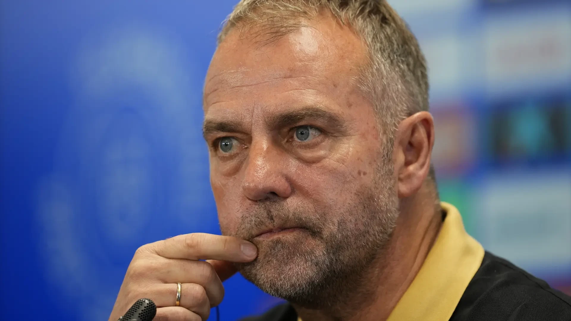 Hansi Flick no quiere una renovación larga con el Barça: 