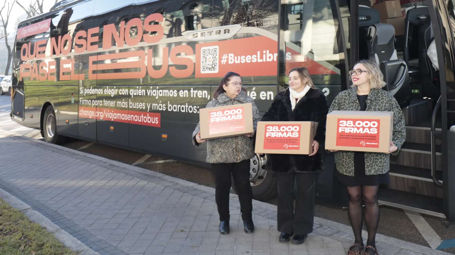 Empresas internacionales y pymes de autobús se unen para romper la hegemonía de Alsa o Avanza en el transporte en autocar