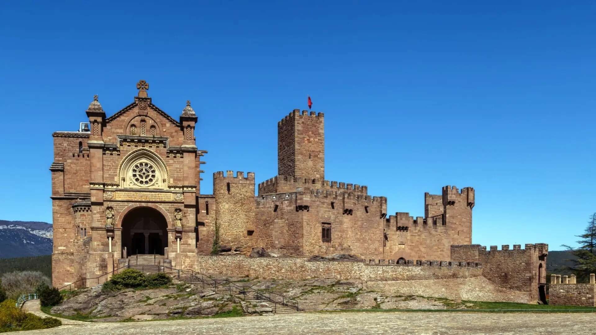 El espectacular castillo del siglo X que no podemos perdernos en un viaje a Navarra