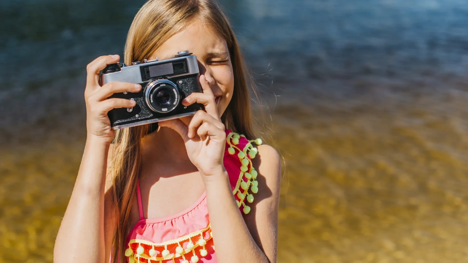 La GoPro en versión infantil cuesta menos de 30 euros: es acuática y muy fácil de usar