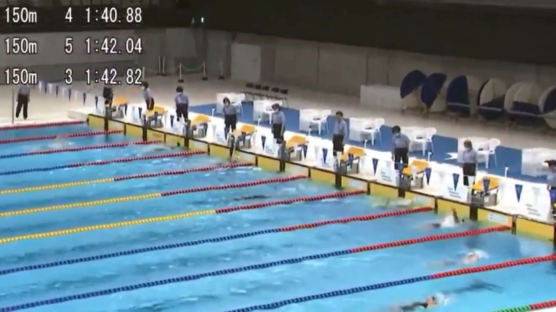 El peligroso error de los jueces en una prueba de natación: una mala señalización acaba con varias lesiones y golpes en la cabeza