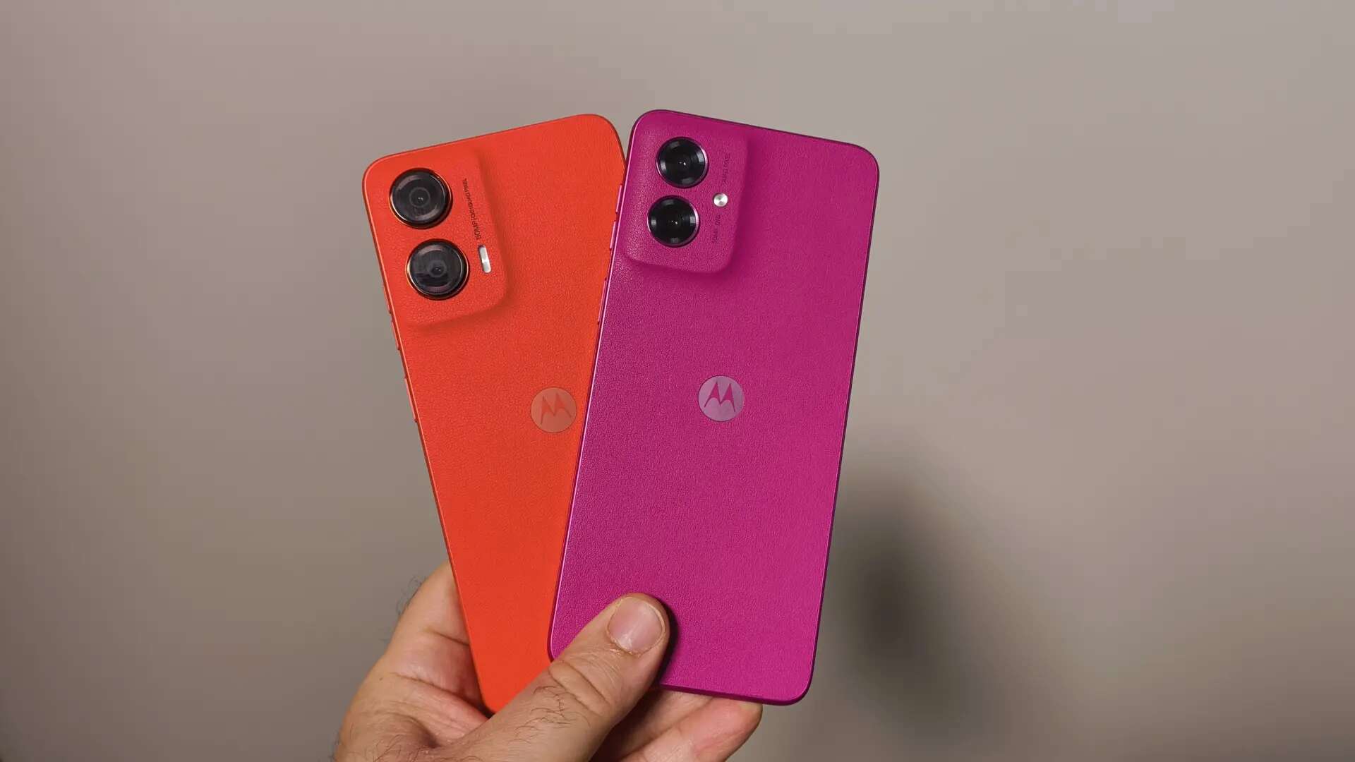 Moto g55 5G y Moto g35 5G: Motorola lanza dos nuevos móviles baratos con un toque estiloso 