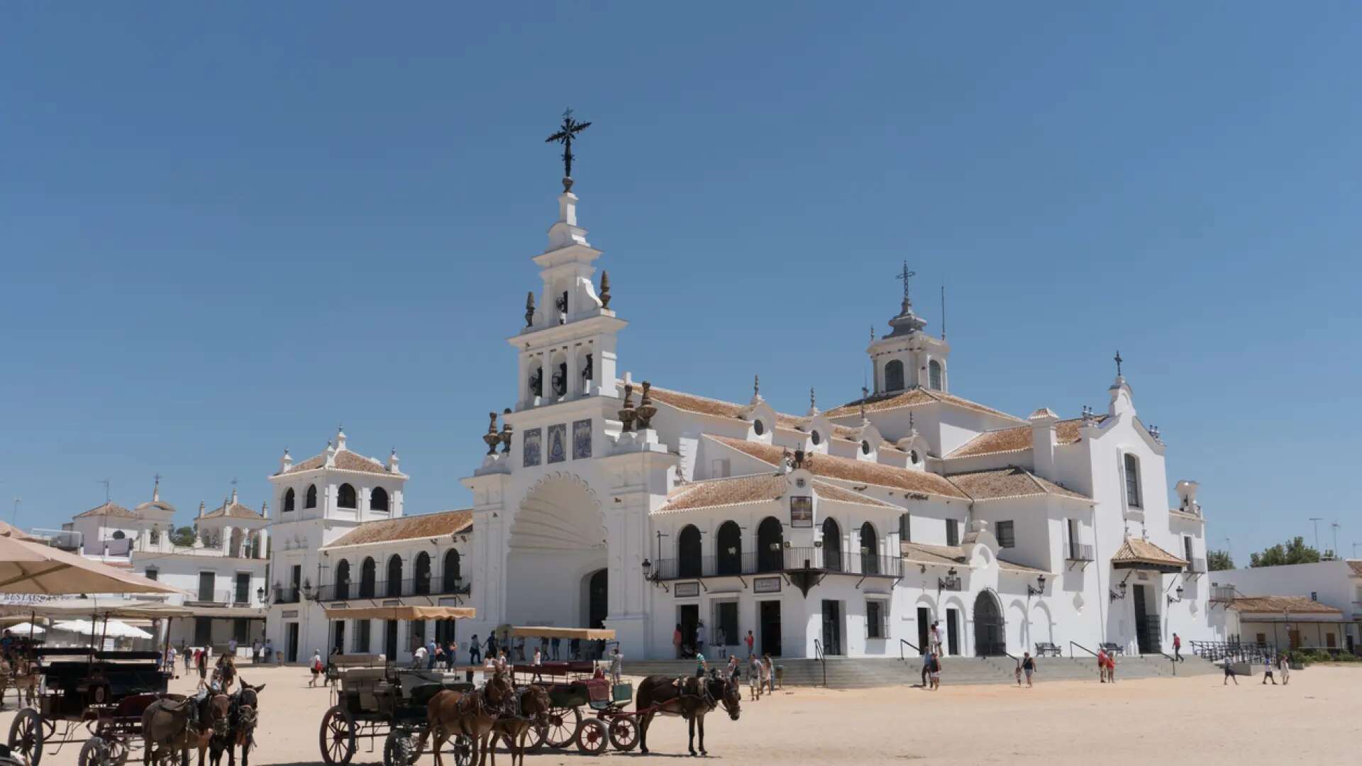 Almonte exime de tasas a carruajes tradicionales durante el Rocío