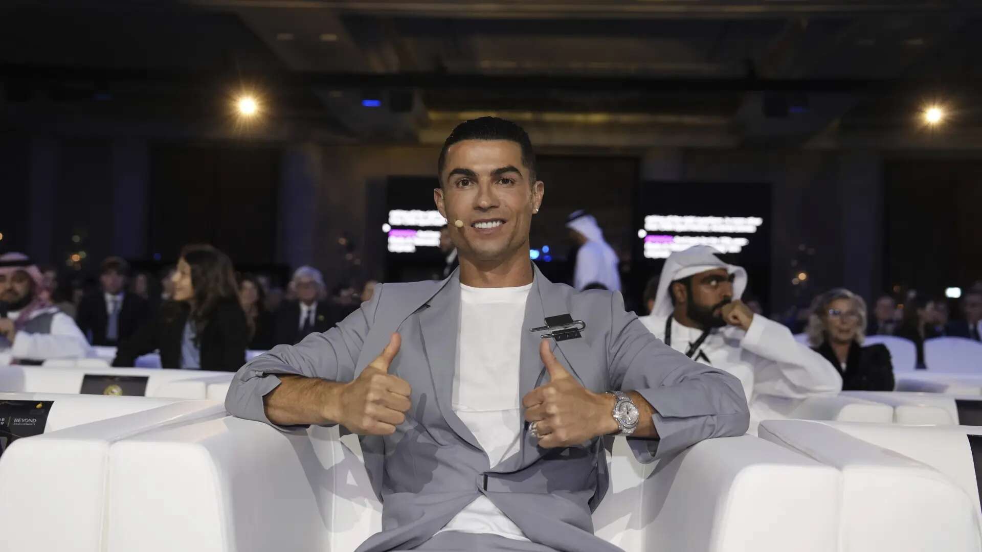 Cristiano Ronaldo se rinde a Vinícius en los Globe Soccer Awards y lanza un dardo al Balón de Oro: 