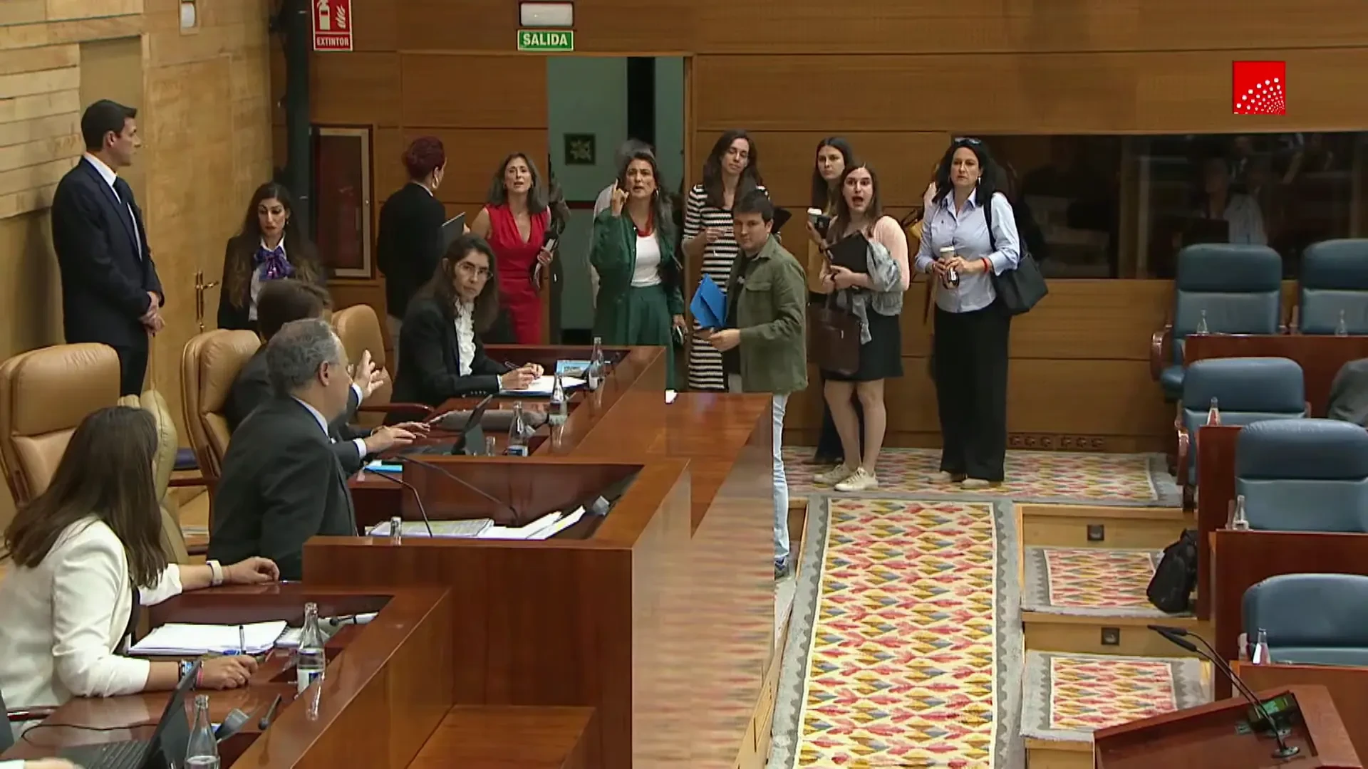 La Asamblea rechaza tras un bronco debate la ley de Más Madrid para que los jueces publiquen sus bienes