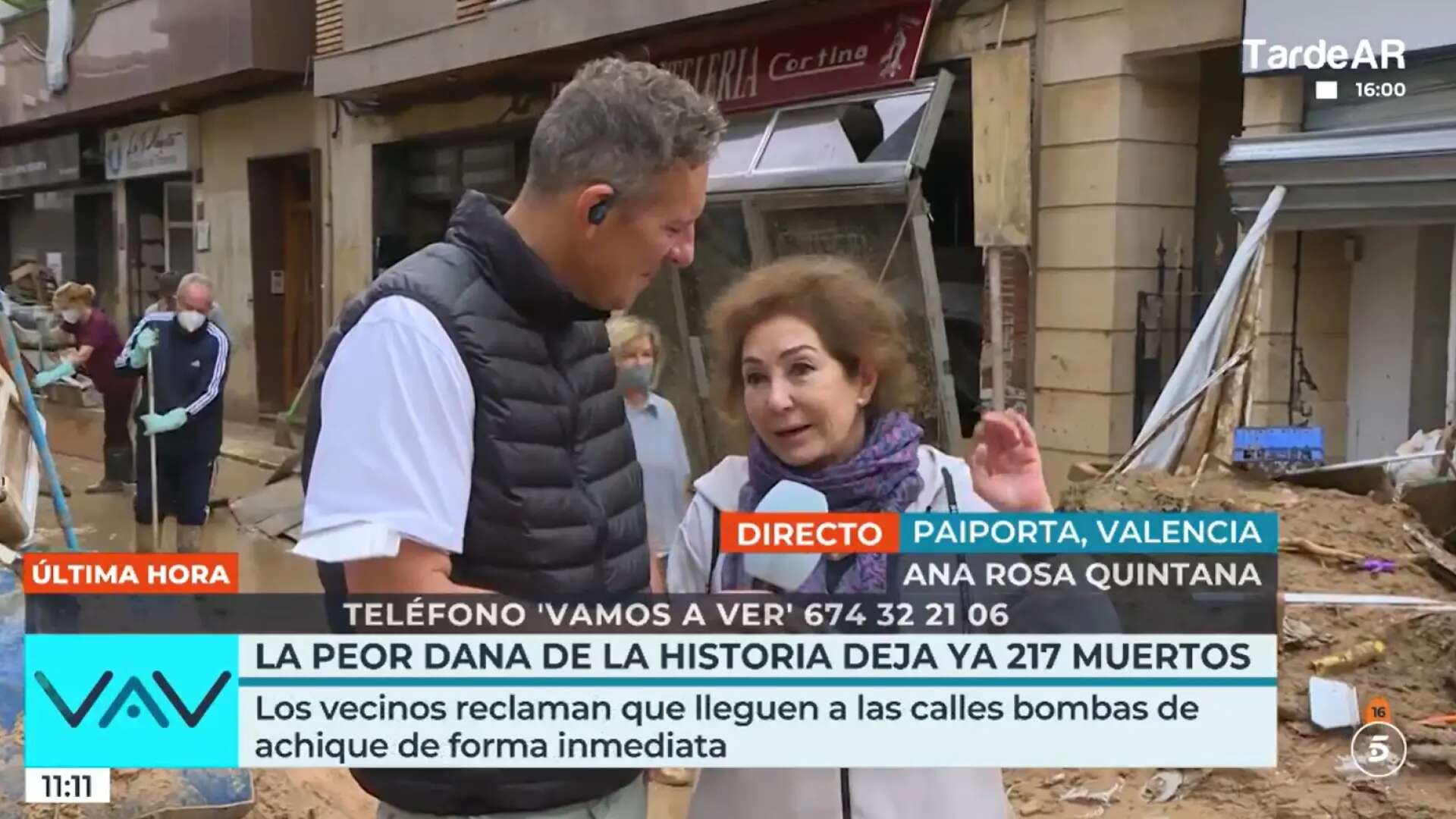 Joaquín Prat y Ana Rosa Quintana se reencuentran en Paiporta: 