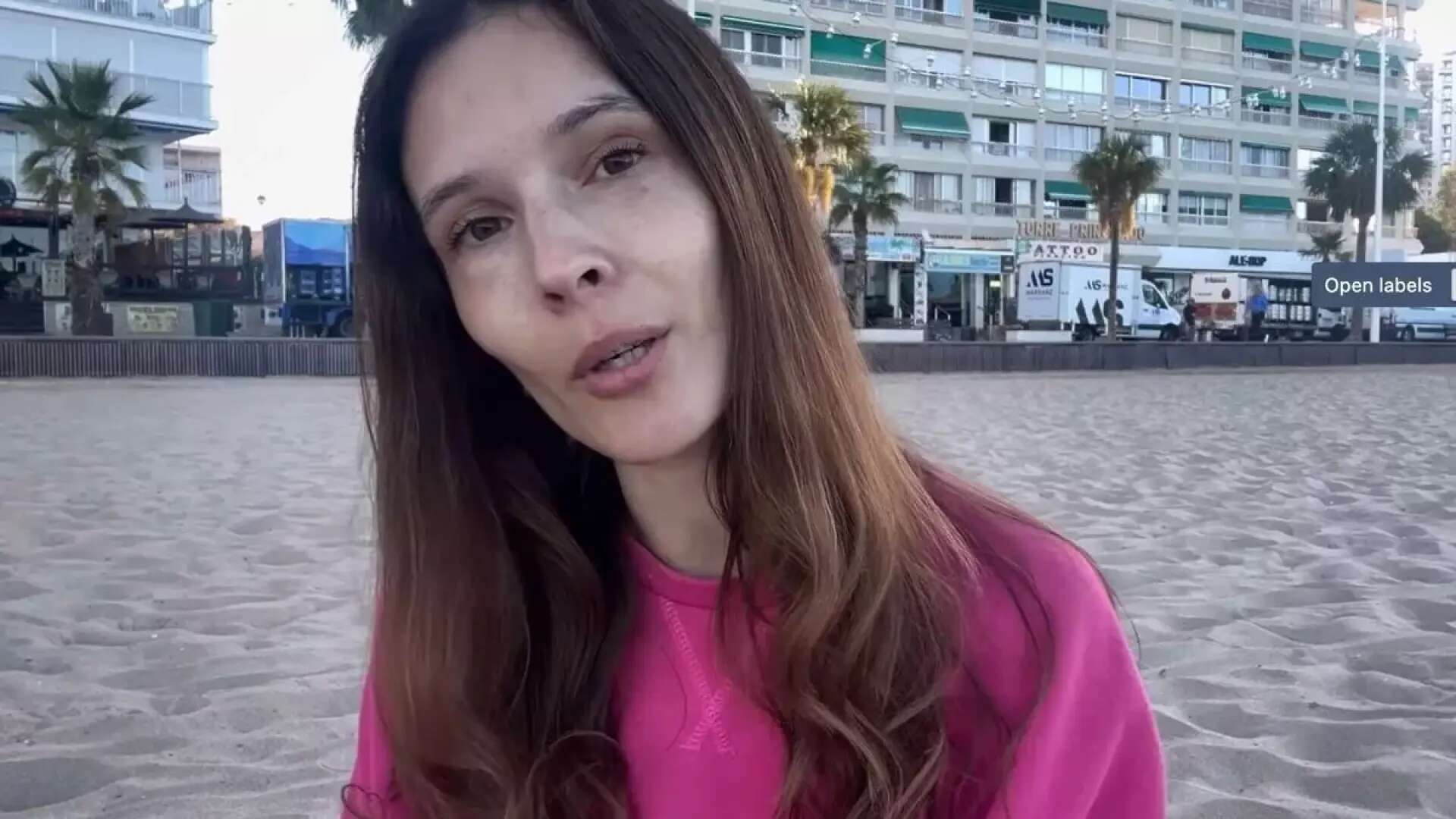 Una 'youtuber' alerta del colapso turístico de Benidorm: 