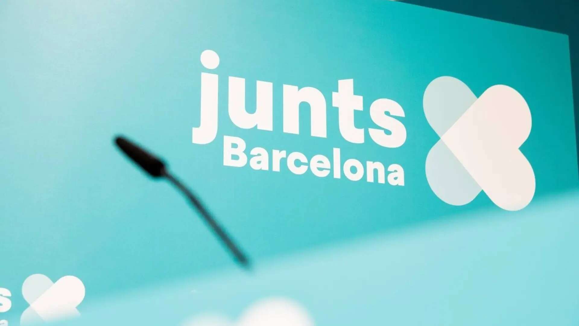 Junts presenta su nueva imagen en Barcelona tras la marcha de Trias del Ayuntamiento