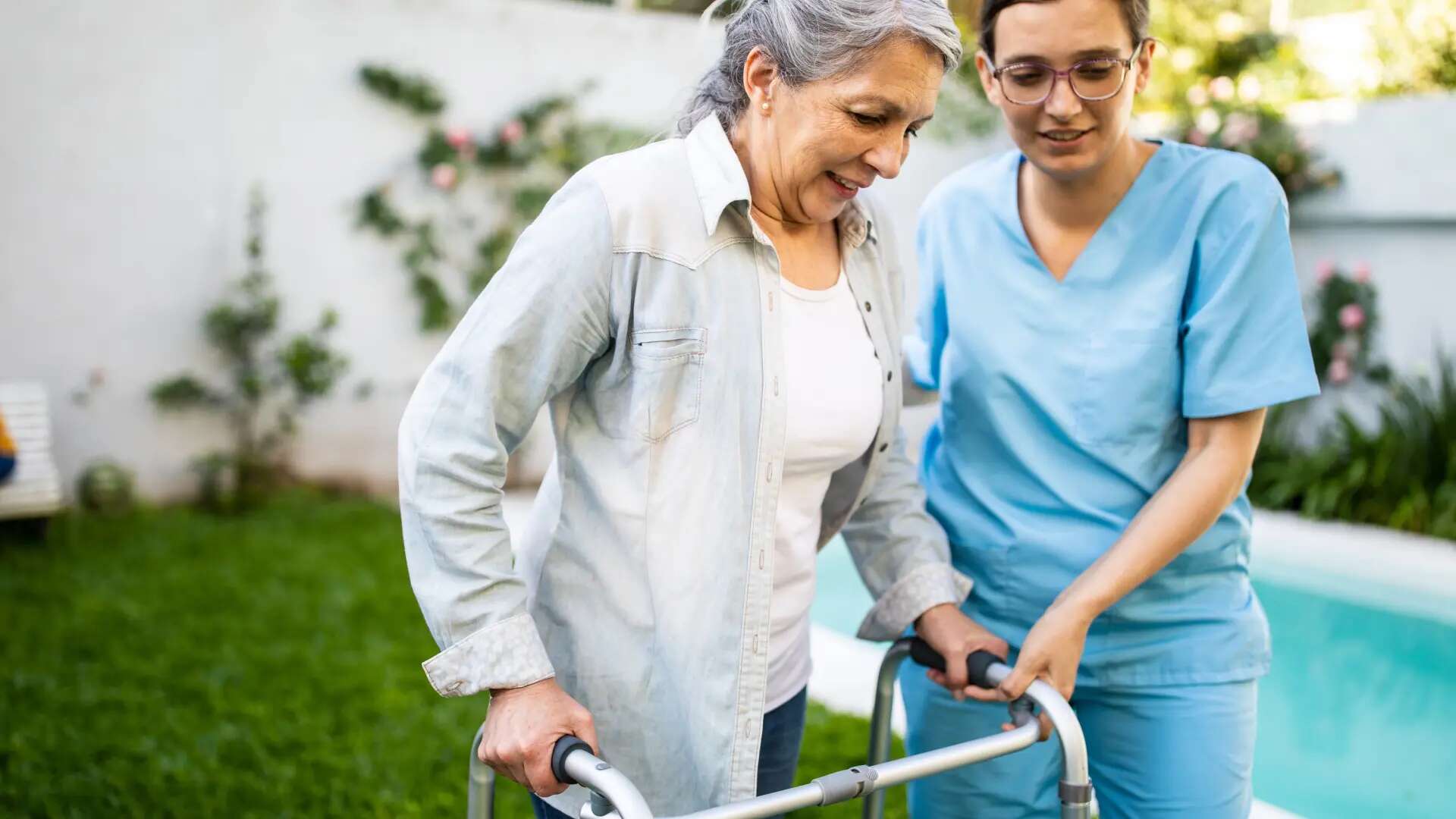 Terapia ocupacional como herramienta para la mejora motriz en la tercera edad