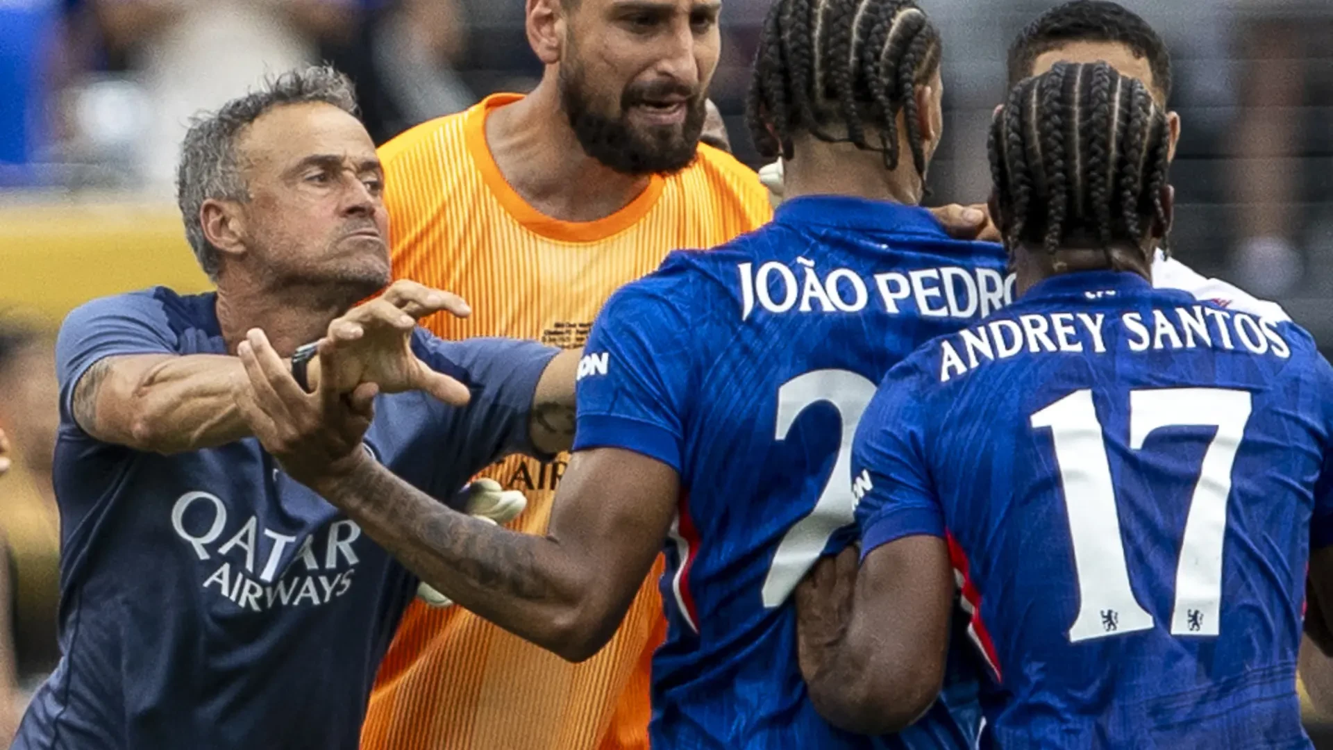 Rafael Alkorta sostiene que Luis Enrique no da una bofetada a Joao Pedro: 