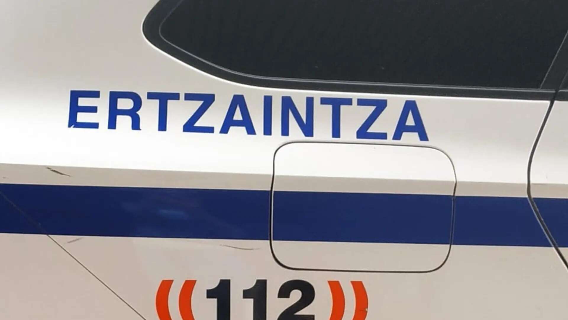 Detenido por agredir con un hacha a dos personas en Zaratamo y azuzar a un perro contra ellas