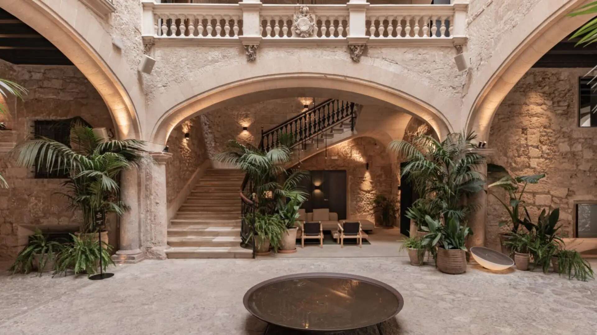 Uno de los hoteles más bonitos del mundo está en España: antiguo palacete musulmán y spa