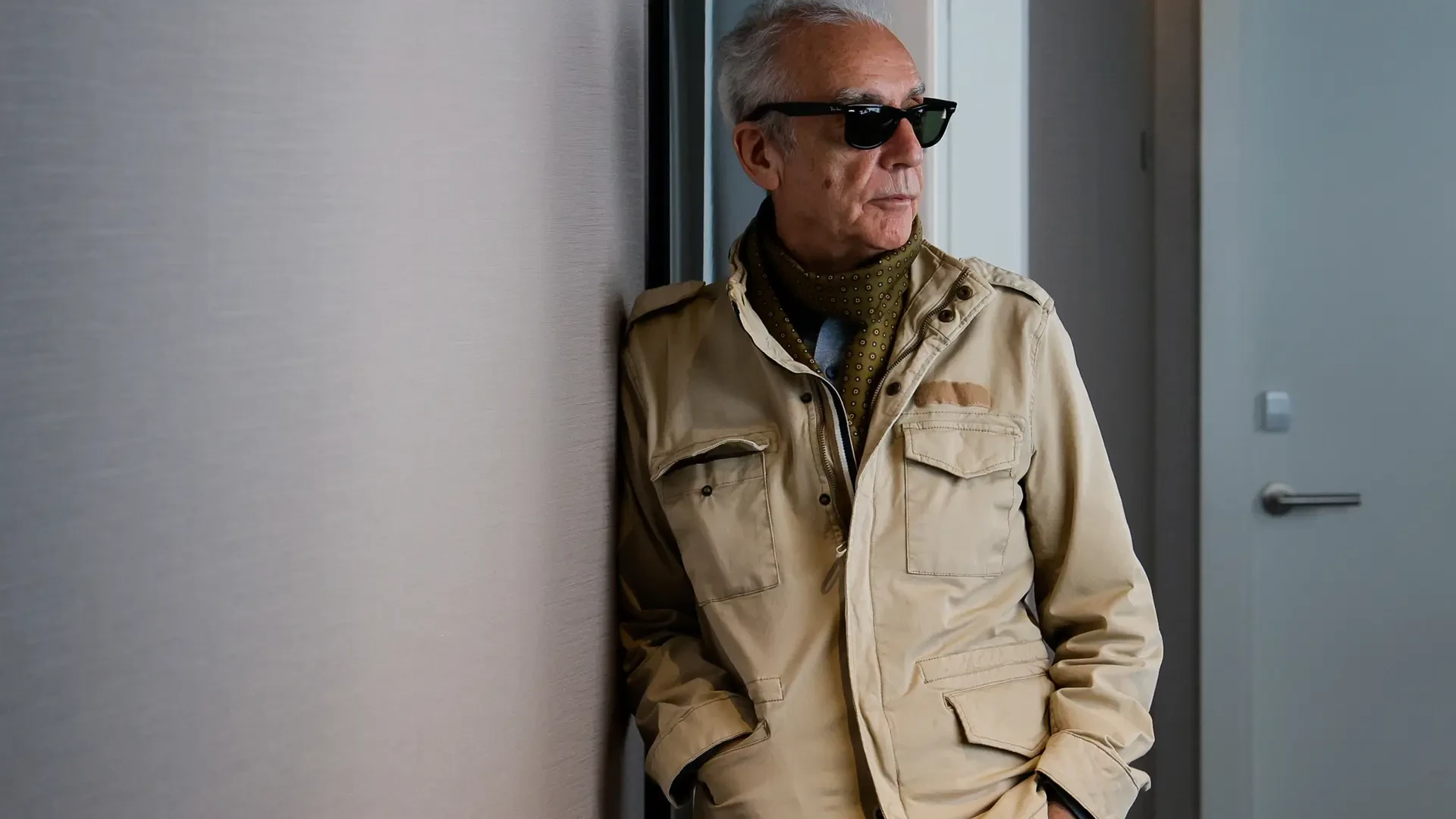Juan José Millás publica 'Ese imbécil va a escribir una novela': 