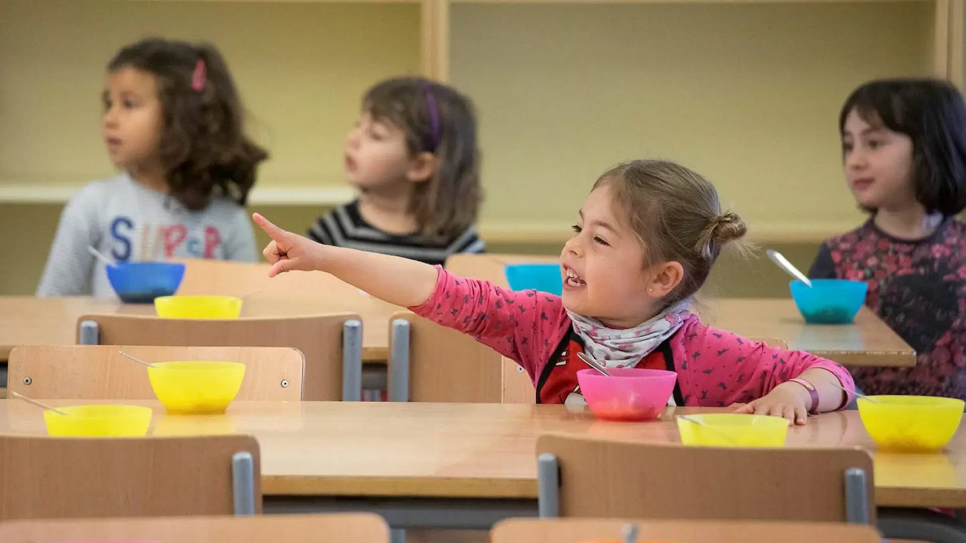 La dieta equilibrada peligra en verano para los niños con pocos recursos: casi el 60% no asiste a campamentos con comedor