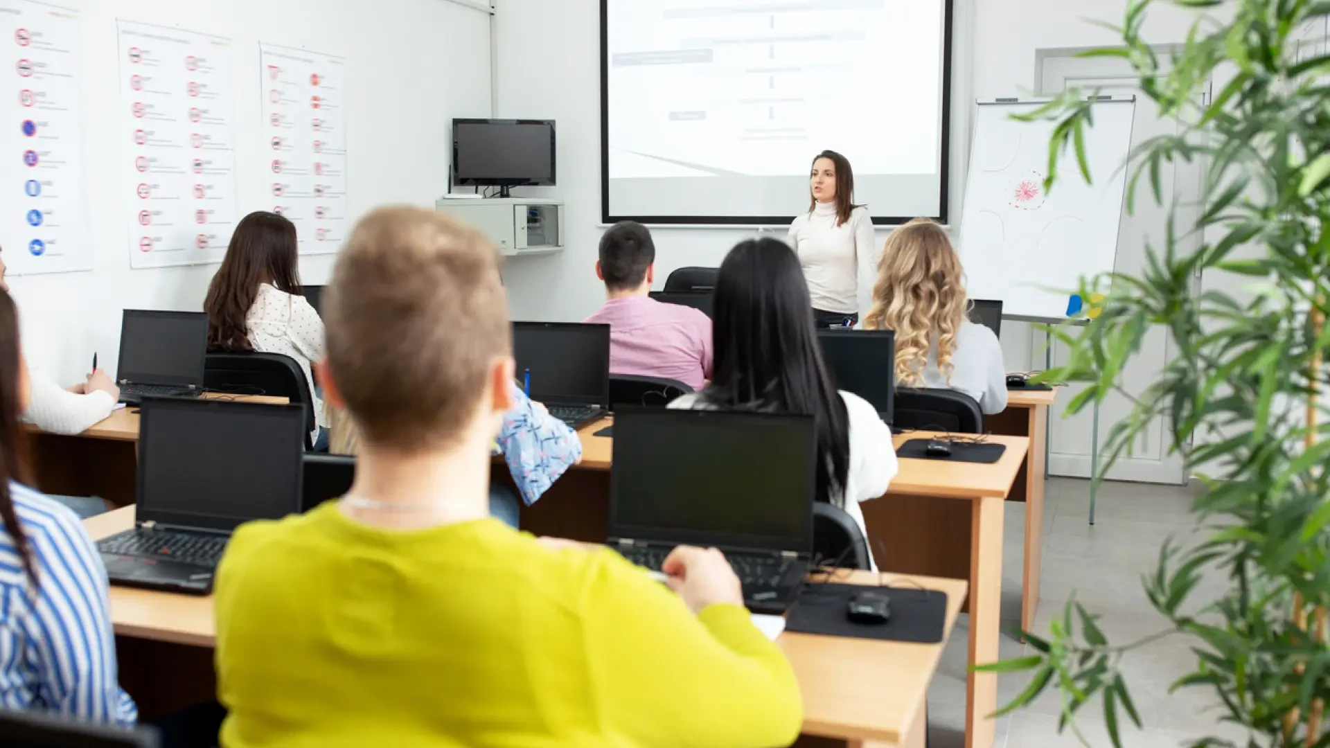 Arrancan los cursos de conducción segura de la DGT para sumar dos puntos extra al carnet