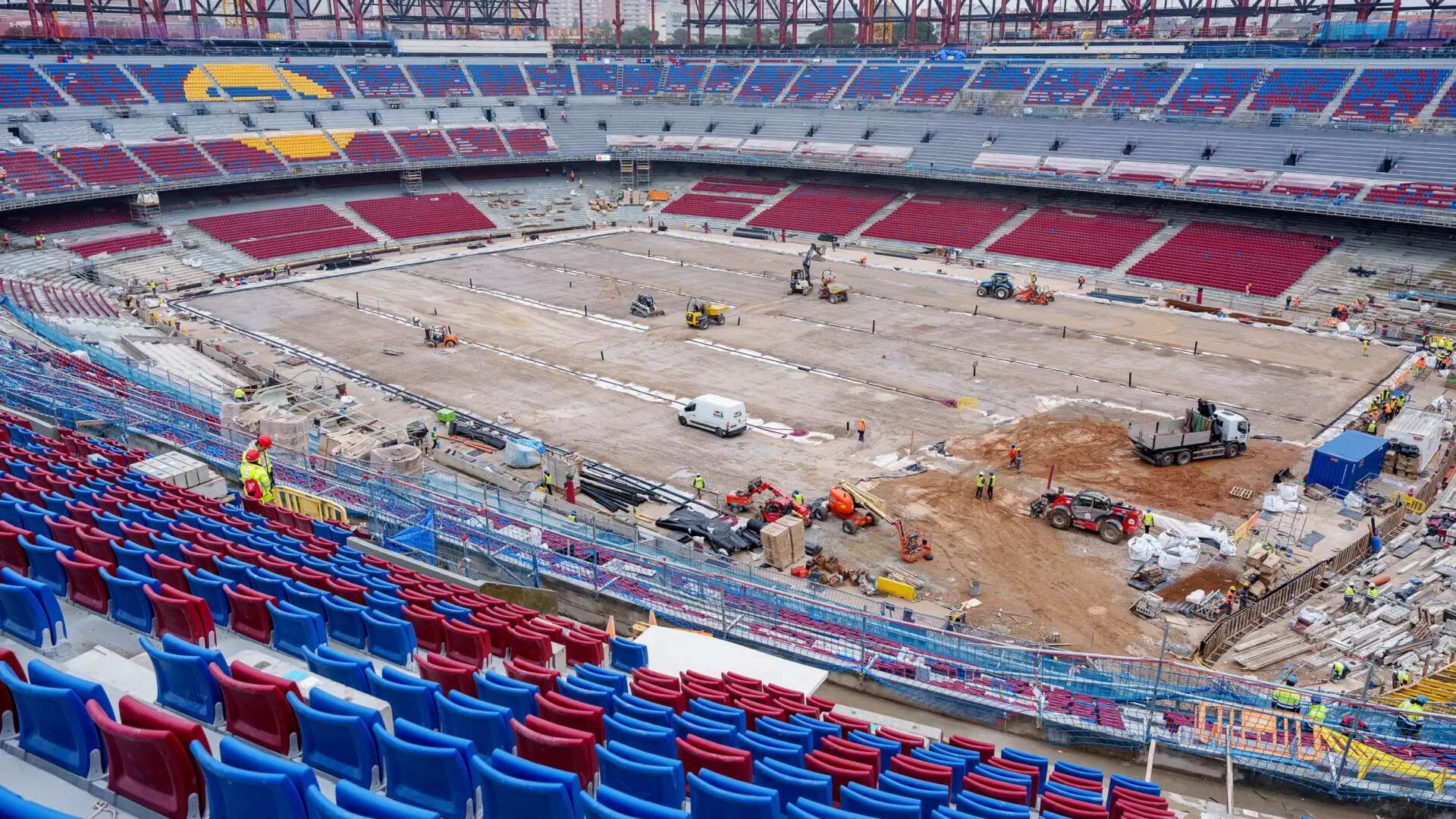 Así avanzan las obras del nuevo Camp Nou: empieza el trabajo en el césped con casi 39.000 asientos instalados