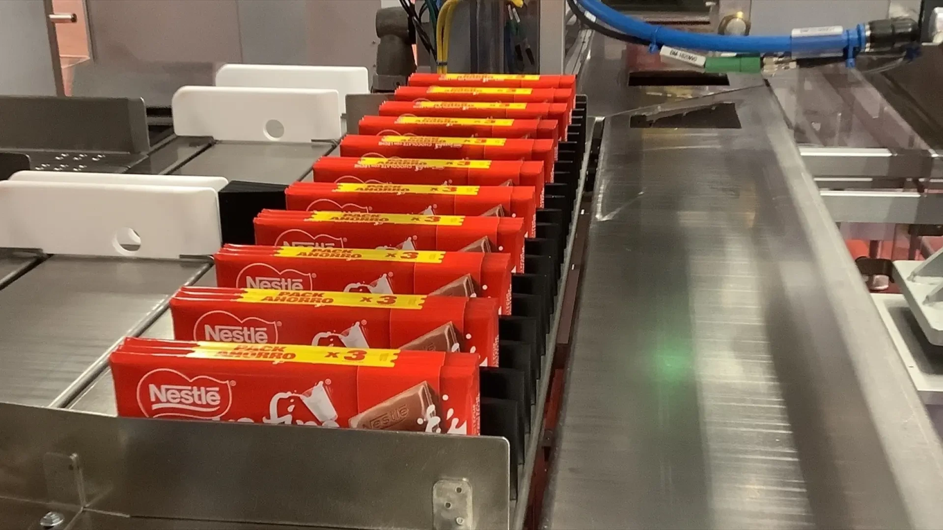 Nestlé ve mermados sus beneficios en un 10,3% en la primera mitad del año por la fortaleza del franco suizo