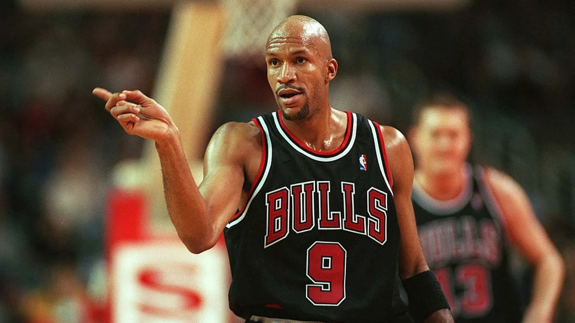 El polémico mensaje de Ron Harper, exestrella de la NBA, sobre los musulmanes: 