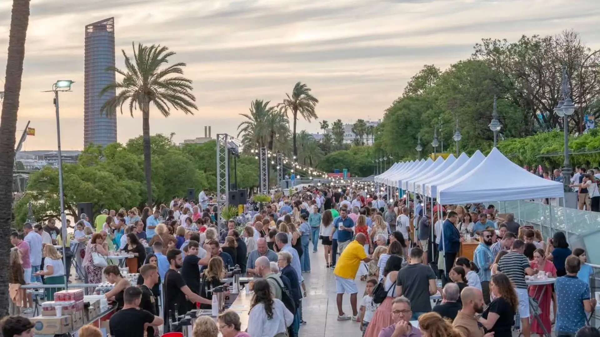 'Cuchareando', el festival de los guisos y postres, será del 31 de enero al 2 de febrero en el Paseo de Colón