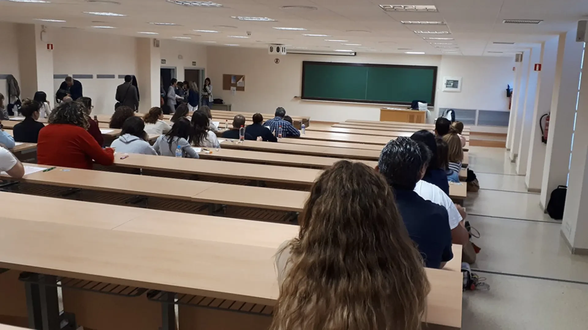 Las oposiciones para más de 7.800 plazas docentes en Andalucía empezarán el 21 de junio con cerca de 42.000 aspirantes