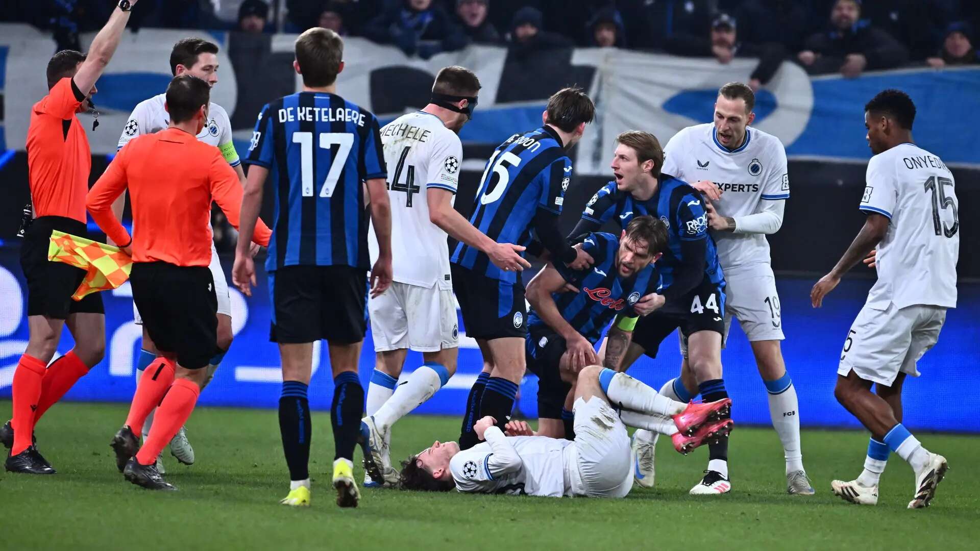 La brutal ida de olla de Rafael Toloi en la derrota de la Atalanta: se vuelve loco e intenta agredir a un jugador