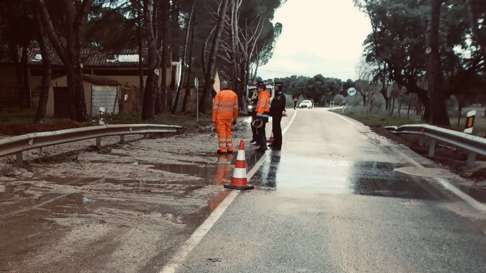 Madrid desembalsa agua en 11 de sus 13 presas y mira al cielo ante la previsión de esta semana