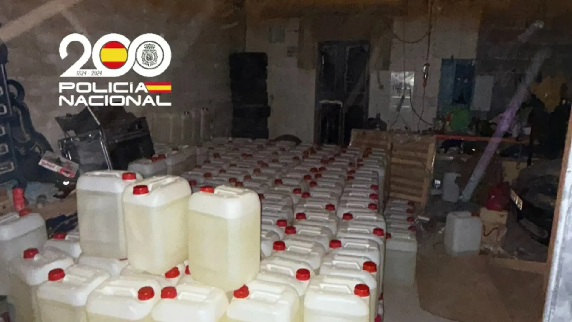 Desmantelada una 'guardería' con 6.150 litros de gasolina para abastecer narcolanchas en El Puerto de Santamaría: hay dos detenidos