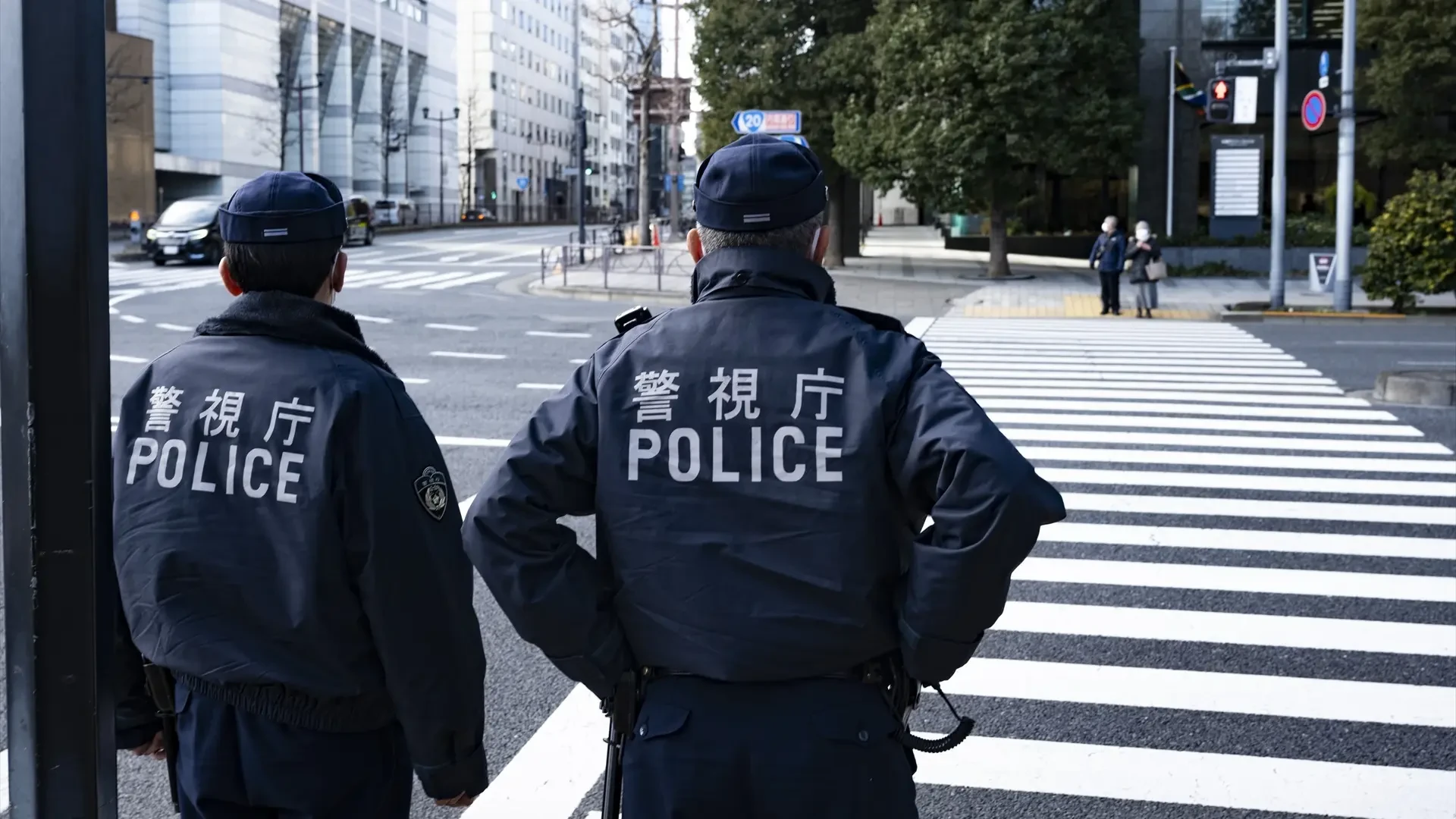 Dos hombres detenidos tras irrumpir en un colegio de Tokio por la ventana y herir a cinco docentes