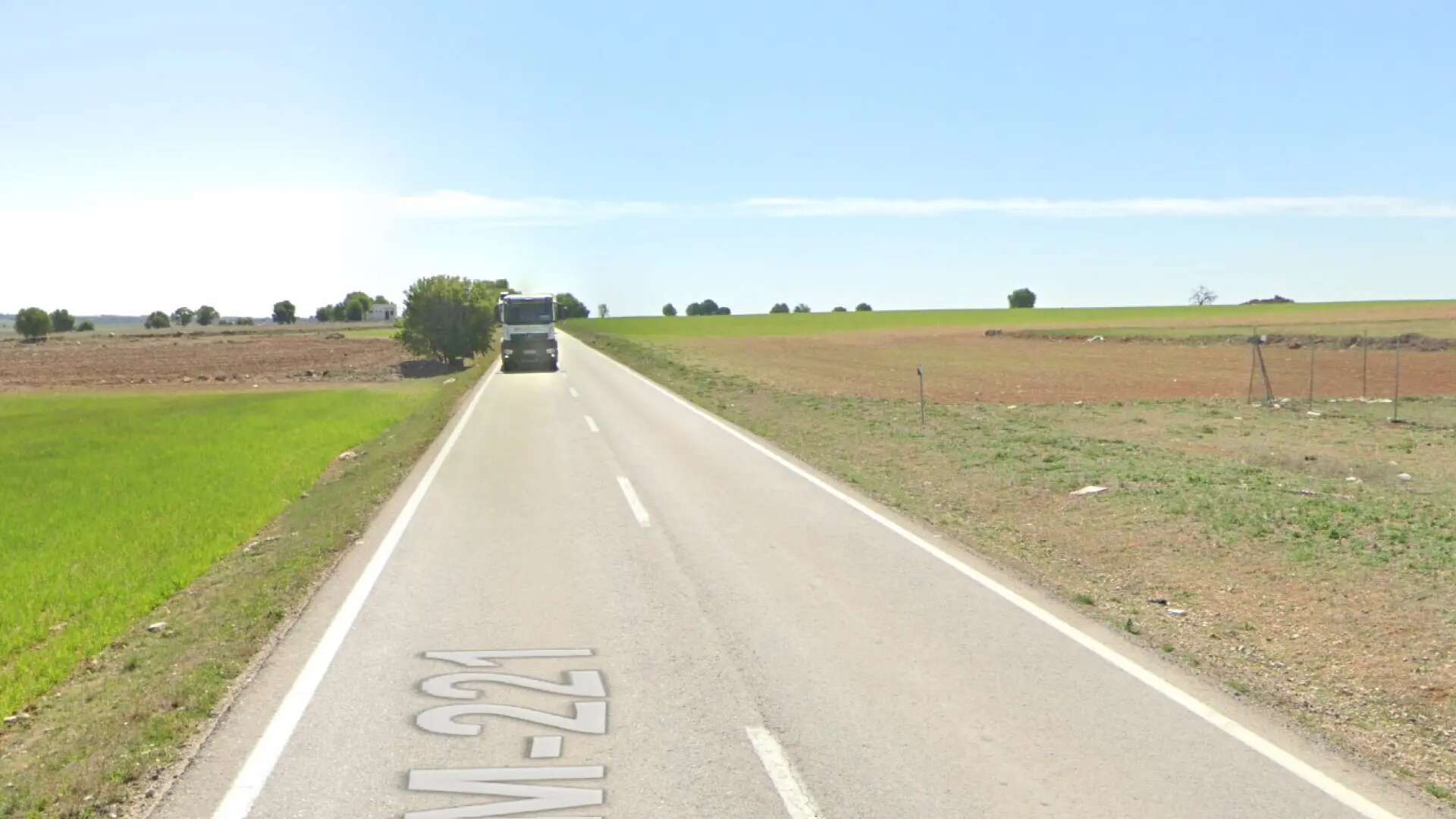 Muere un camionero tras volcar su vehículo y empezar a arder en Madrid