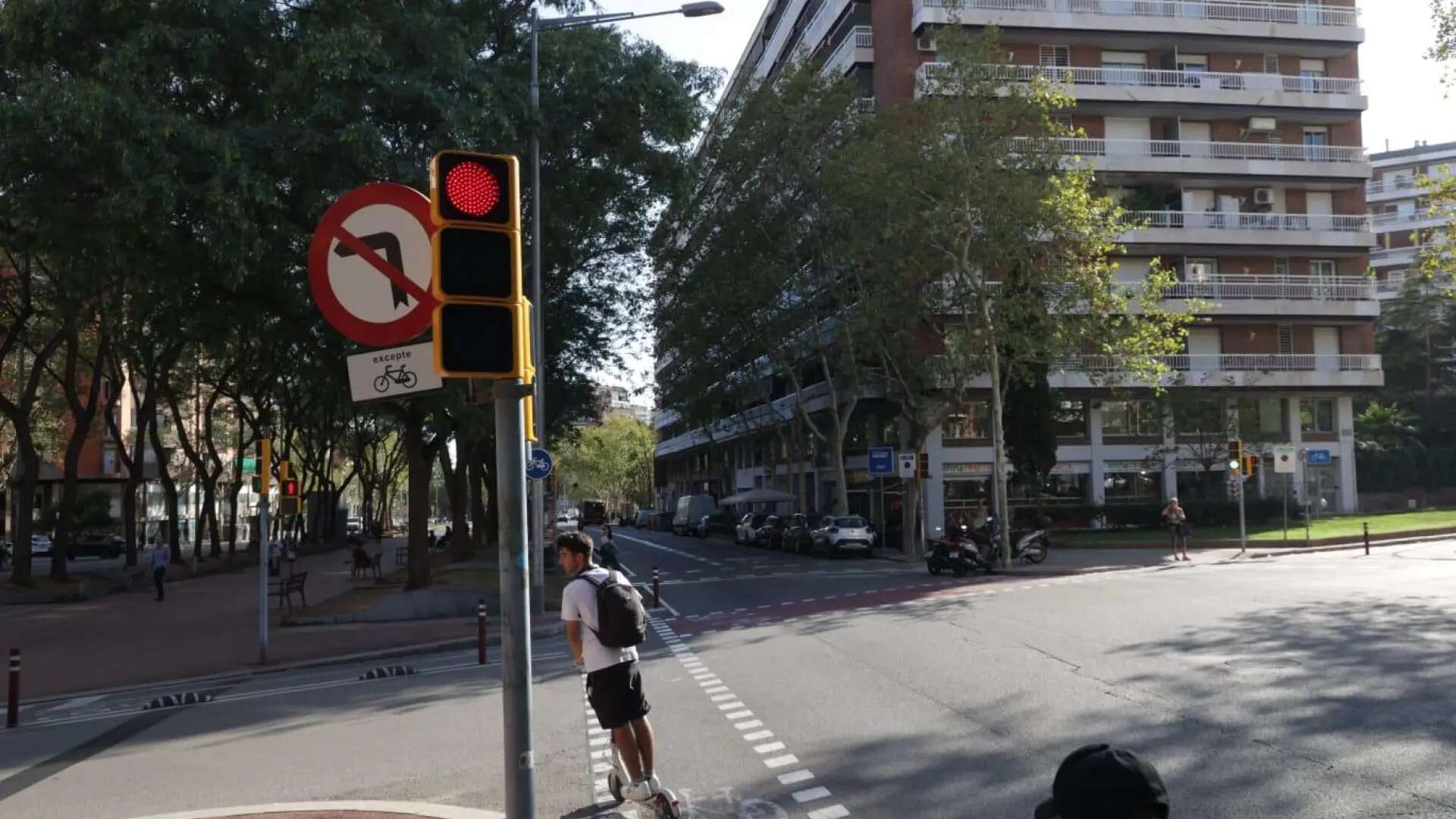 Detenidos en Barcelona siete conductores de patinetes eléctricos que usaban los vehículos para cometer hechos delictivos y huir