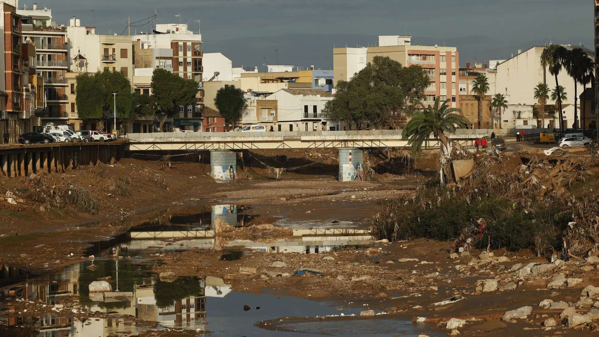 La falta de inversión en infraestructuras desde 2008 lastró la respuesta a la DANA