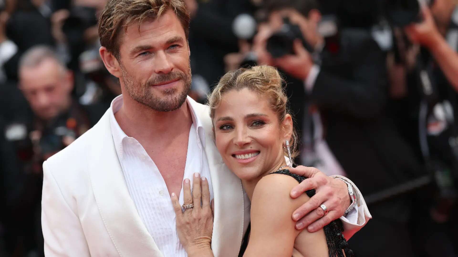 Elsa Pataky comparte una curiosa foto de vacaciones en familia con Chris Hemsworth y sus hijos