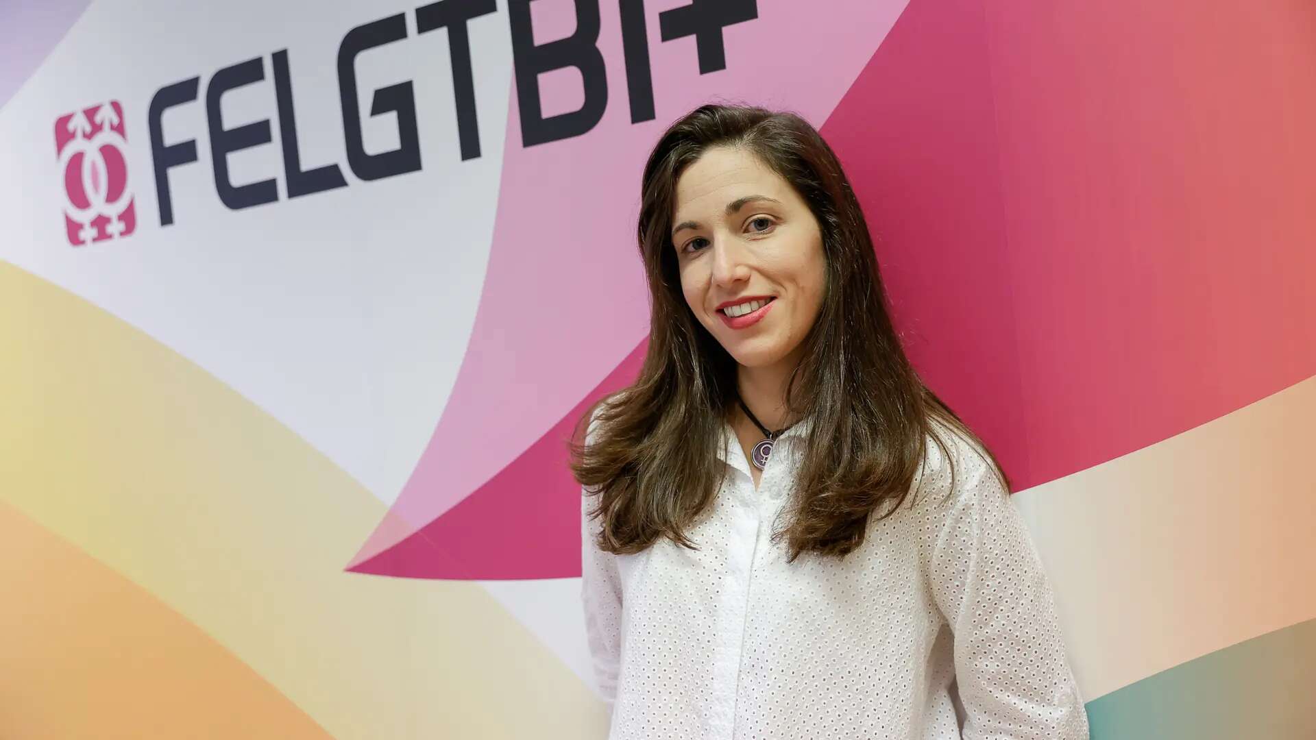 Paula Iglesias, nueva presidenta de la FELGTB+: 