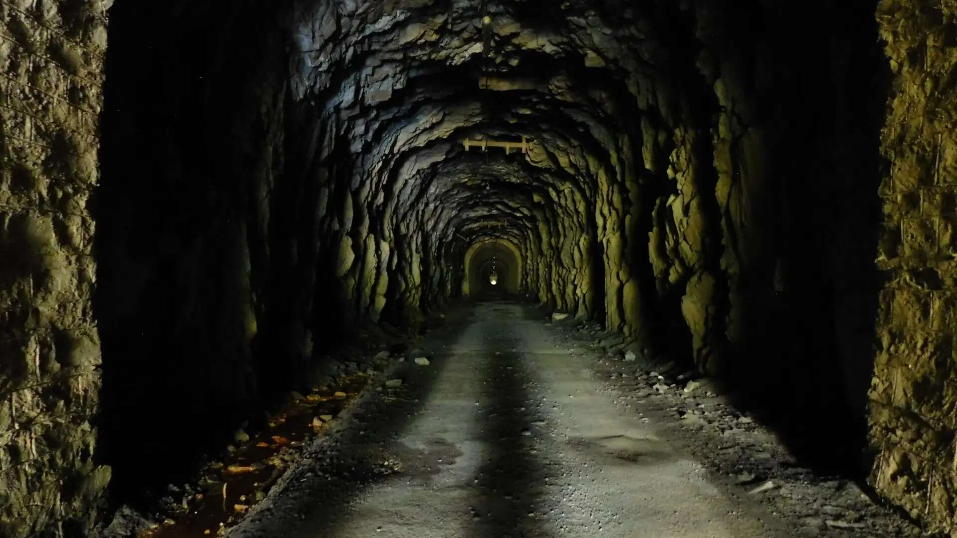 La curiosa ruta de un pueblo de Ciudad Real por una mina escondida ideal para este otoño