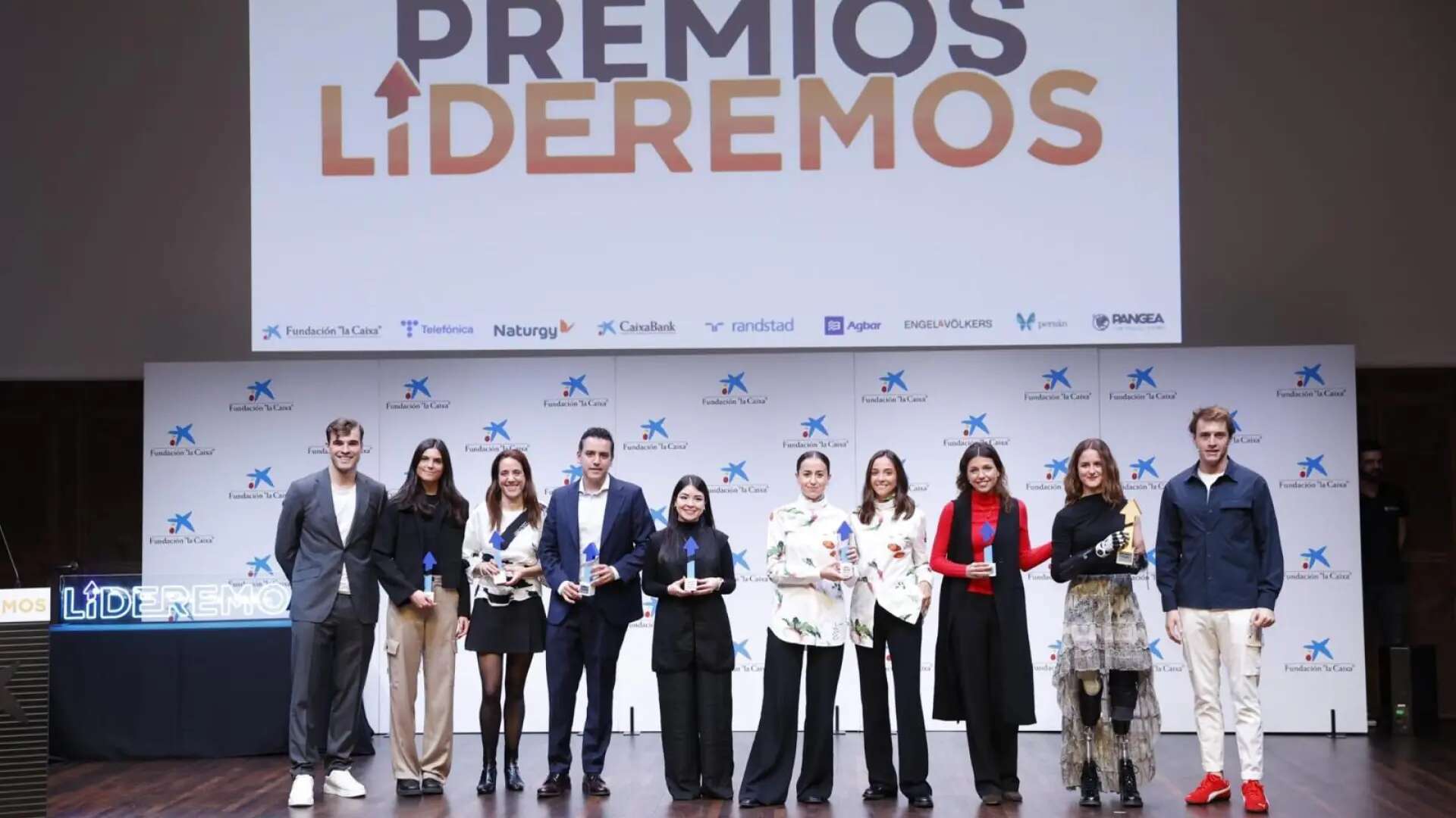 Lideremos entrega sus premios a ocho proyectos emergentes: 