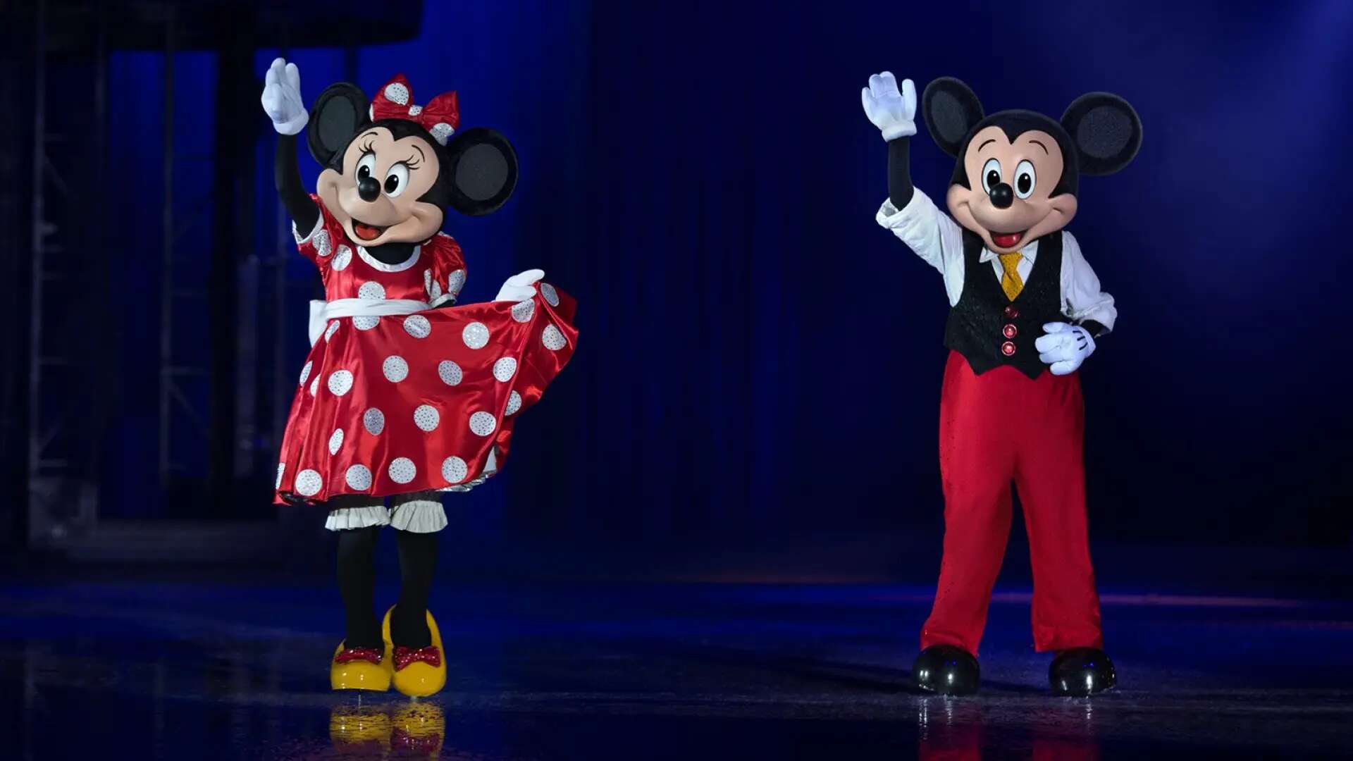 Qué hacer este fin de semana en Barcelona: un tardeo por San Valentín en Casa Seat y el 'Disney On Ice' en el Palau Sant Jordi