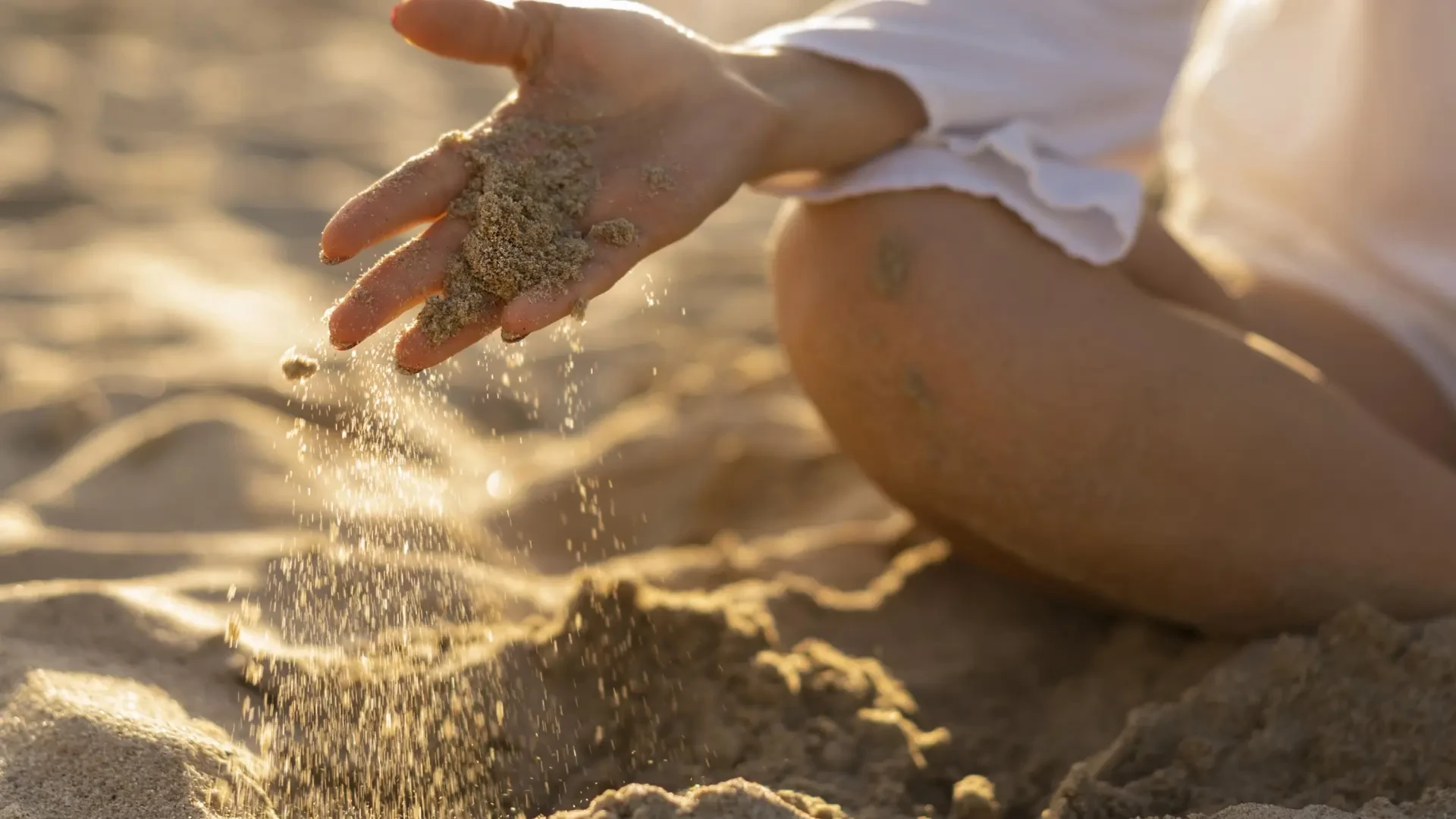 Adiós a volver de la playa llenos de arena: la solución para eliminarla fácilmente es barata