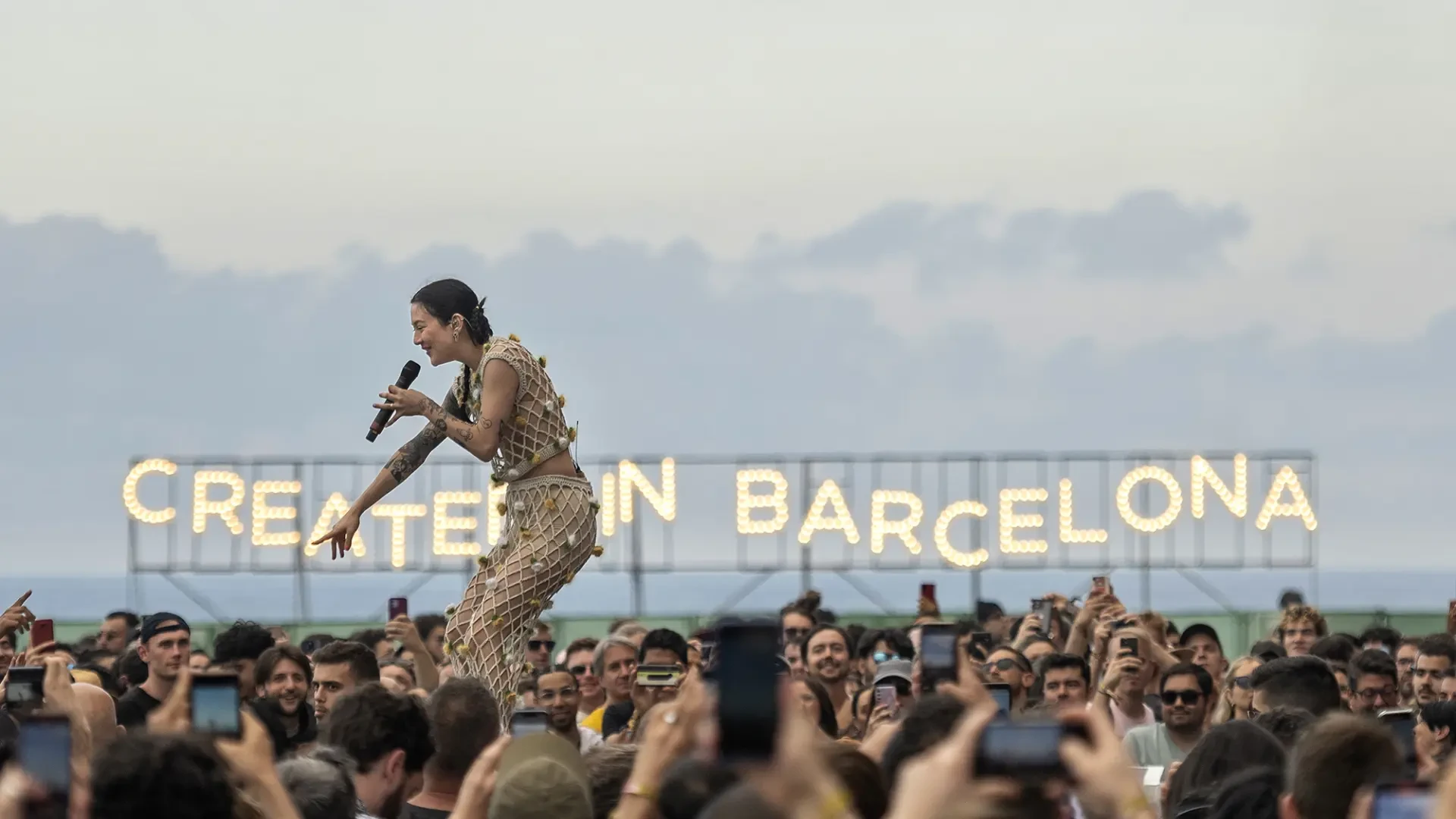 El Gobierno aprueba ayudas para el Primavera Sound, el centenario de Gaudí, el Mobile y otros eventos, muchos de ellos en Cataluña