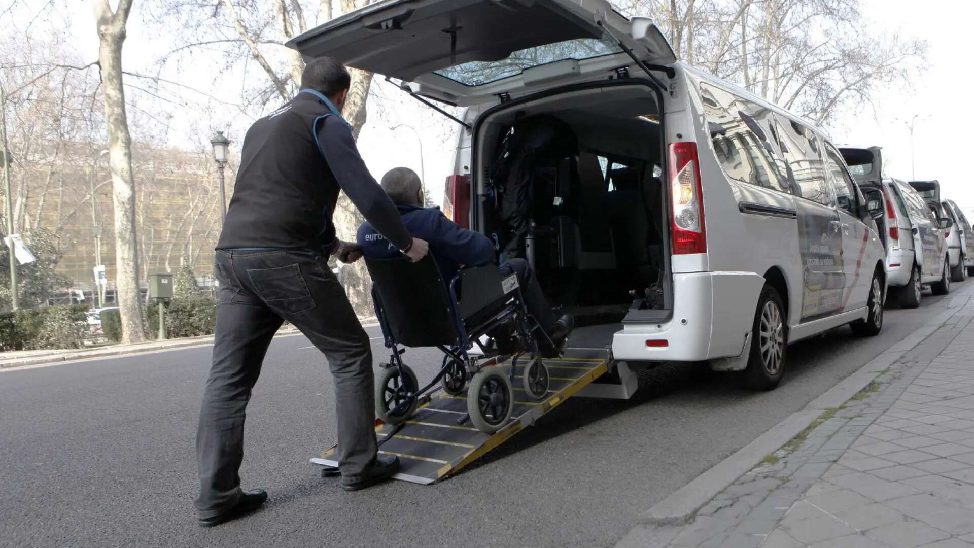 Las licencias de taxis adaptados se ampliarán a vehículos tipo C para aumentar la flota en Madrid