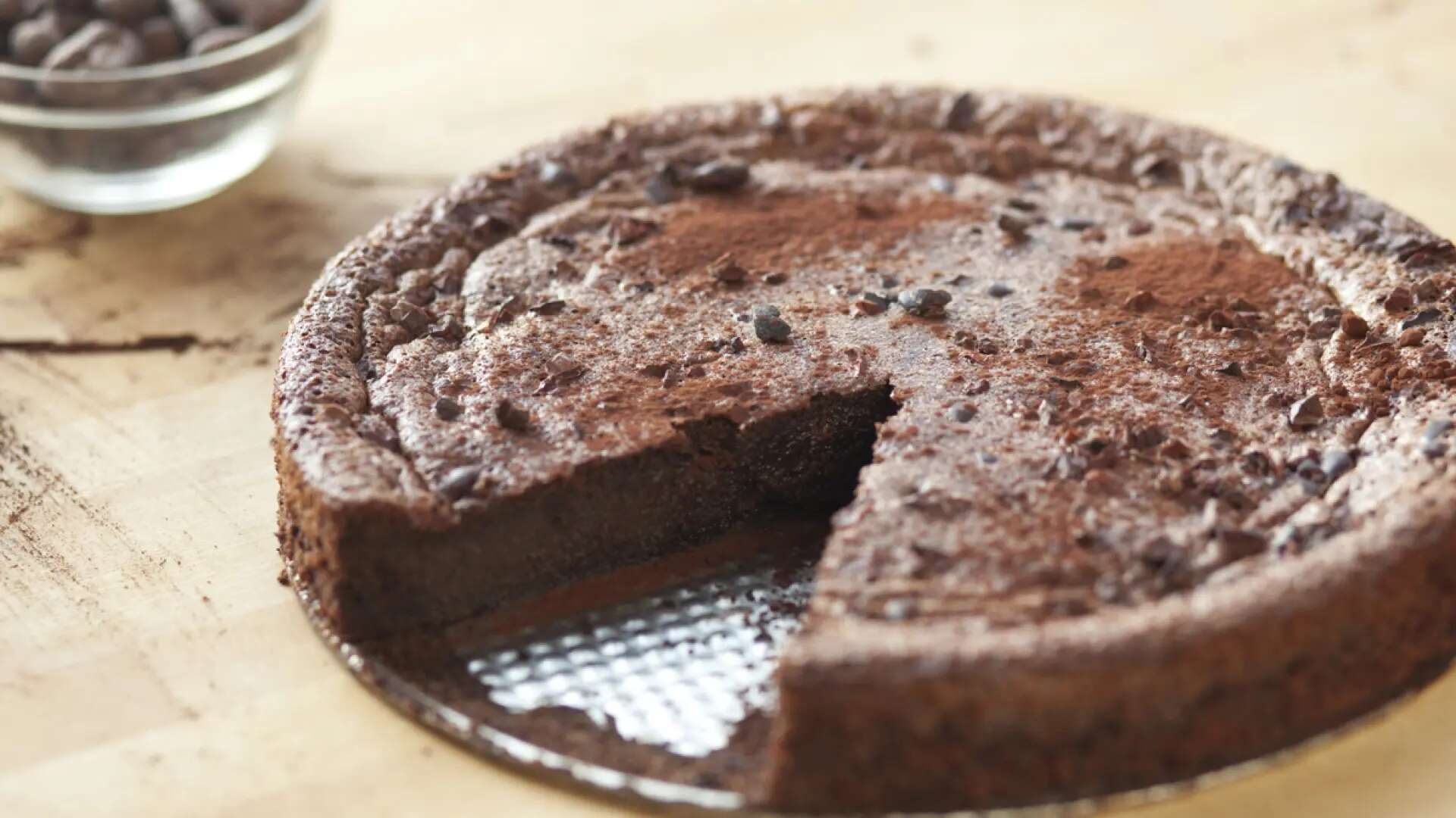 Cómo hacer un pastel de chocolate saludable super sencillo y con solo tres ingredientes