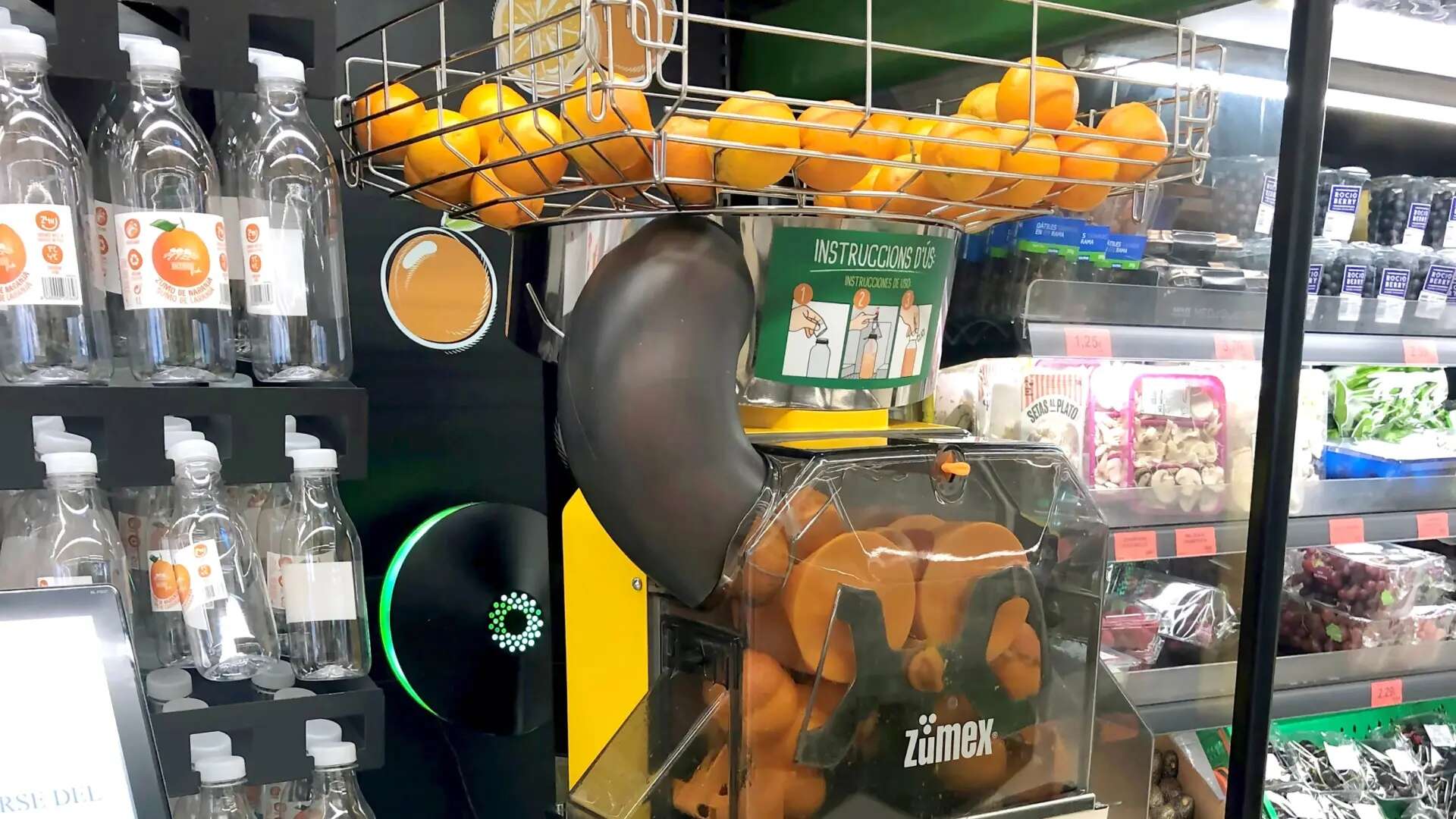 Mercadona aclara si añade agua al zumo de naranja fresco recién exprimido