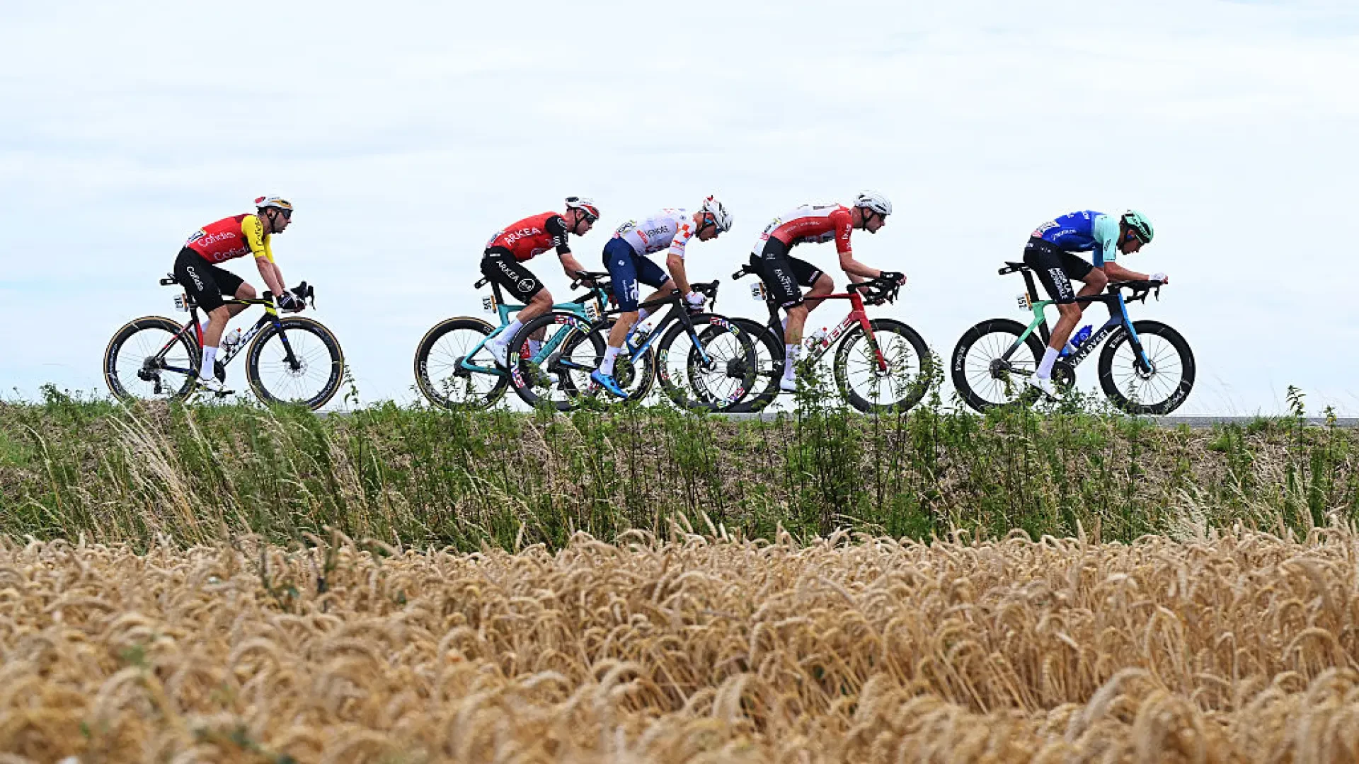 Roban 11 bicicletas al equipo Cofidis en el Tour: 